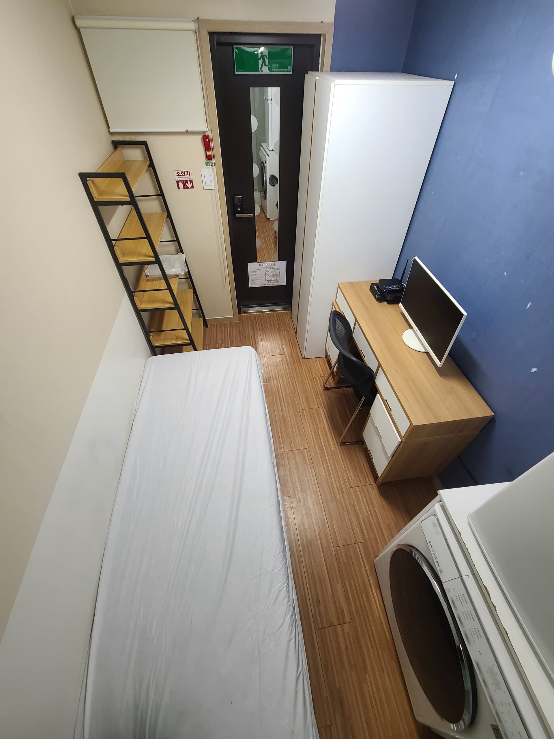 Room 203 (Interior Window Room) (HW Room) Separate Shared Kitchen — photo 1 of 2