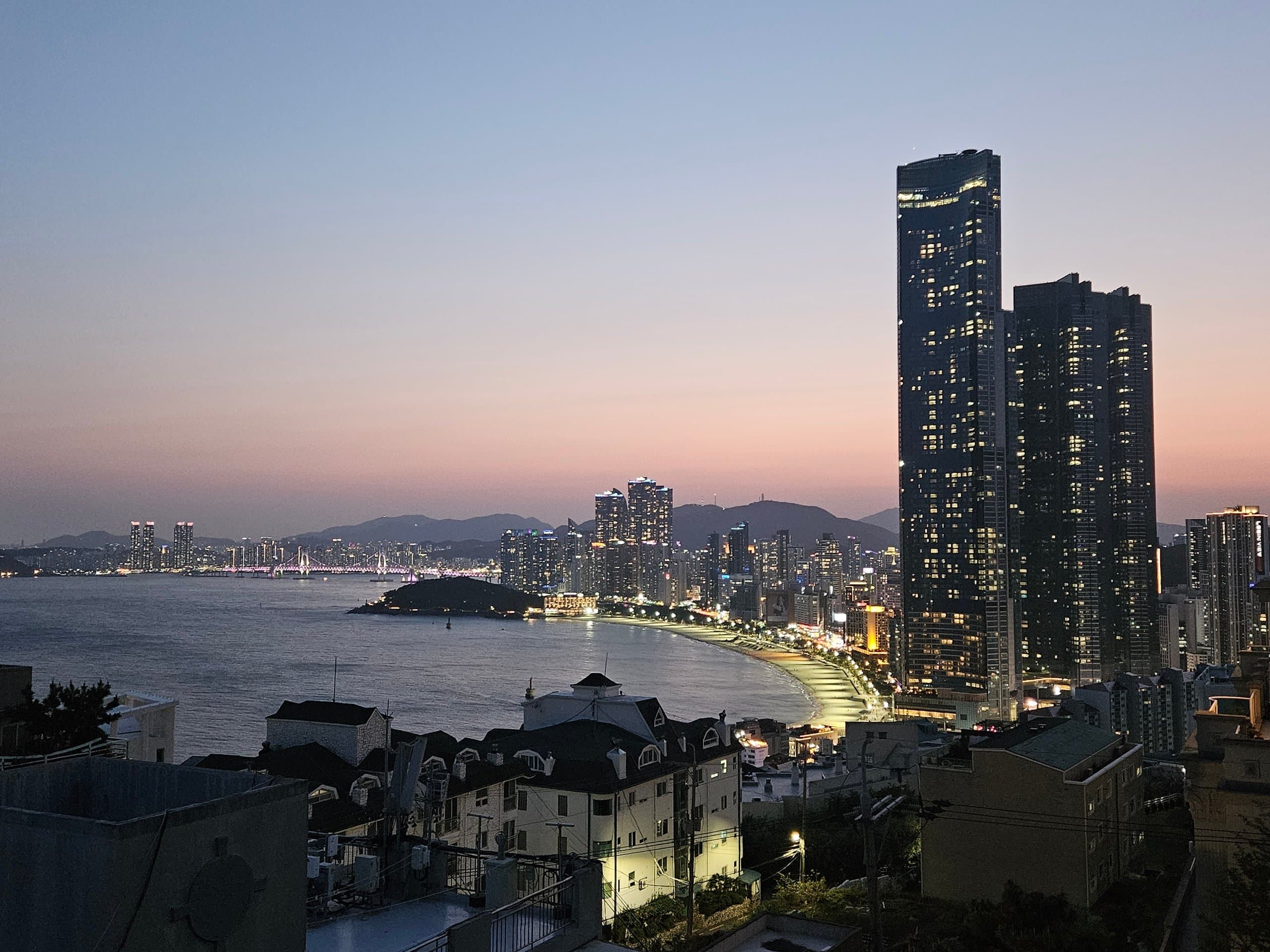 Serenity Sunset B, Duplex Panoramic View Haeundae/Gwangan Bridge