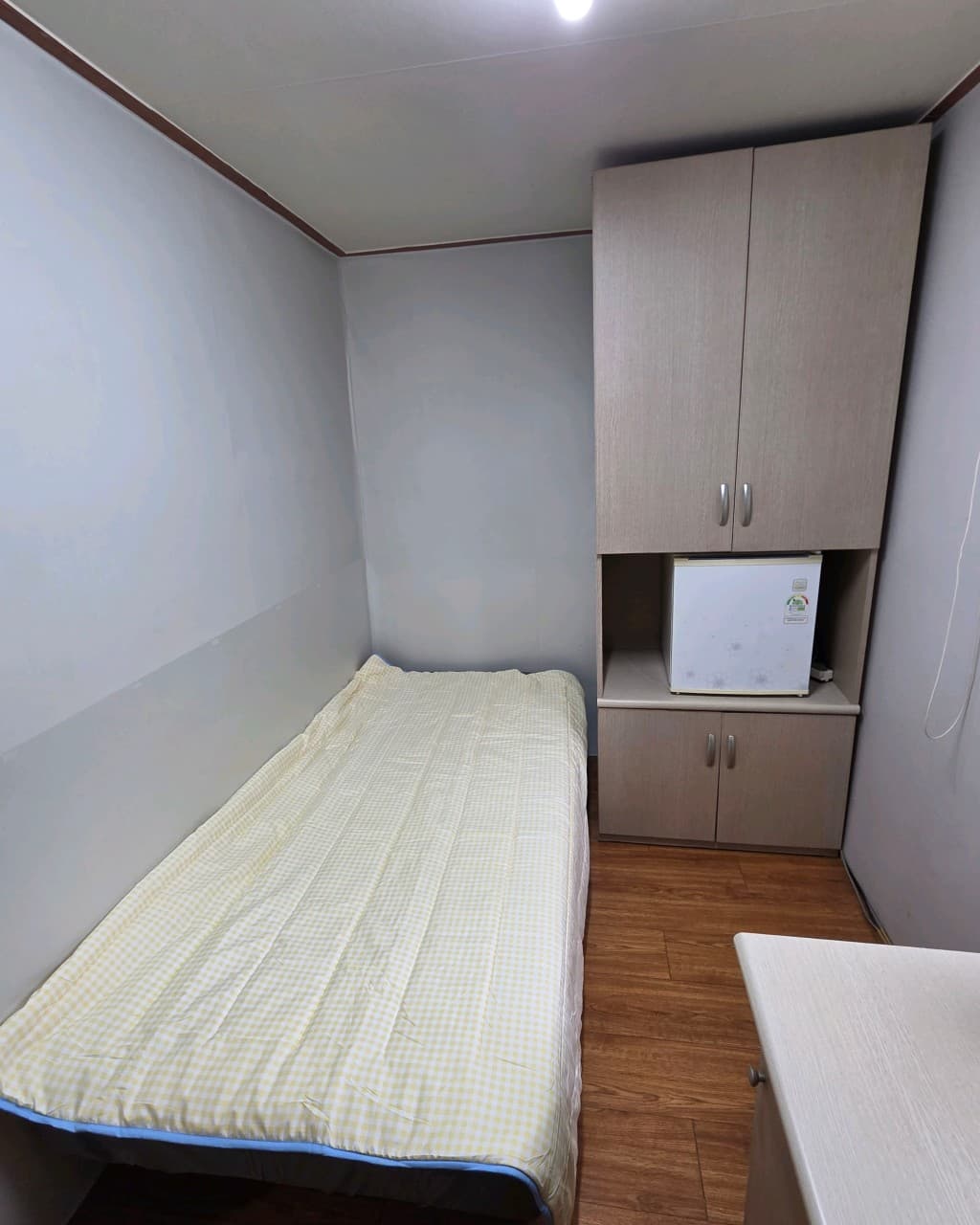 Economy Mini Room (Deposit 100,000 Won) — photo 3 of 3