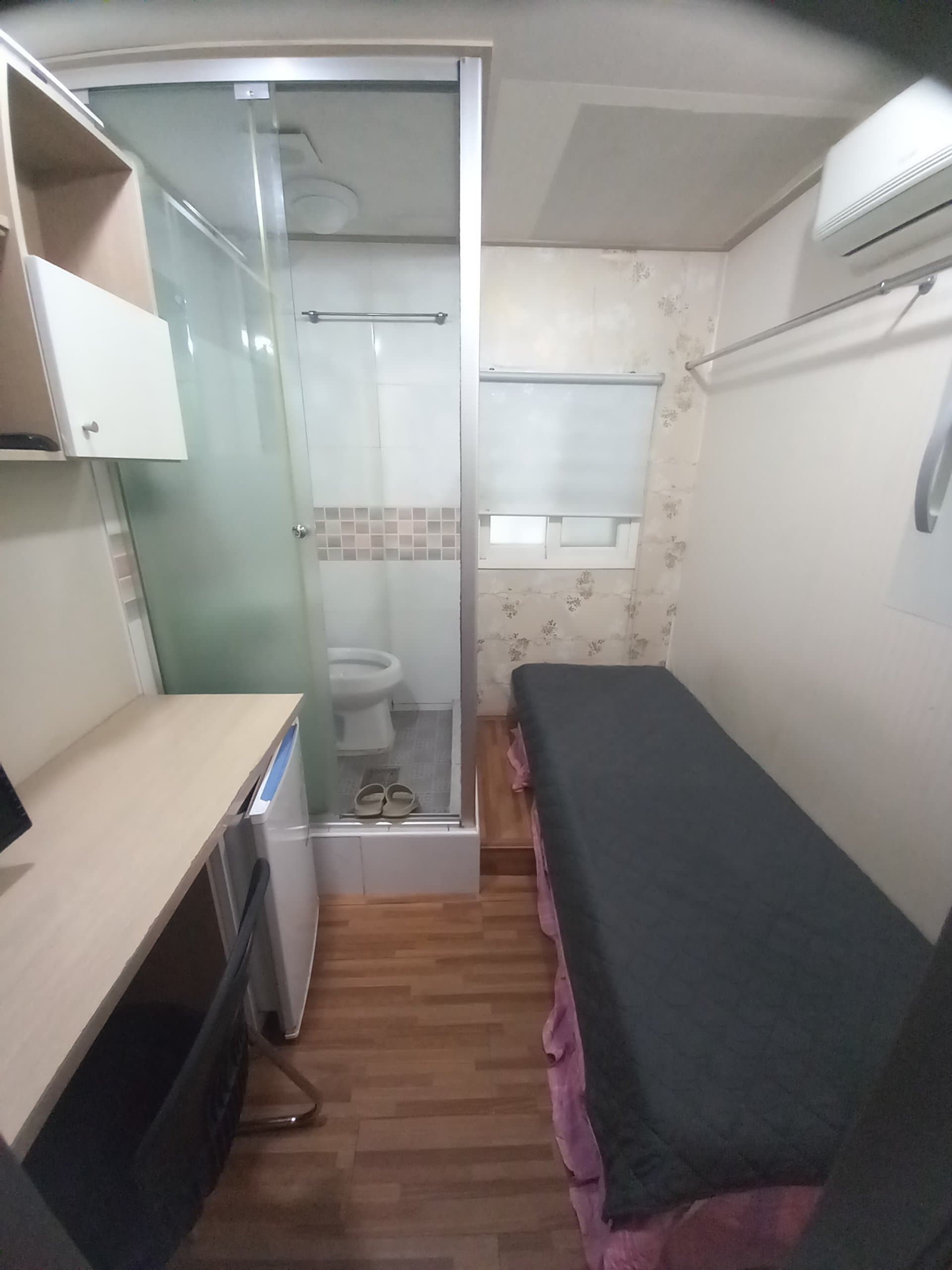 Single Room — photo 1 of 9