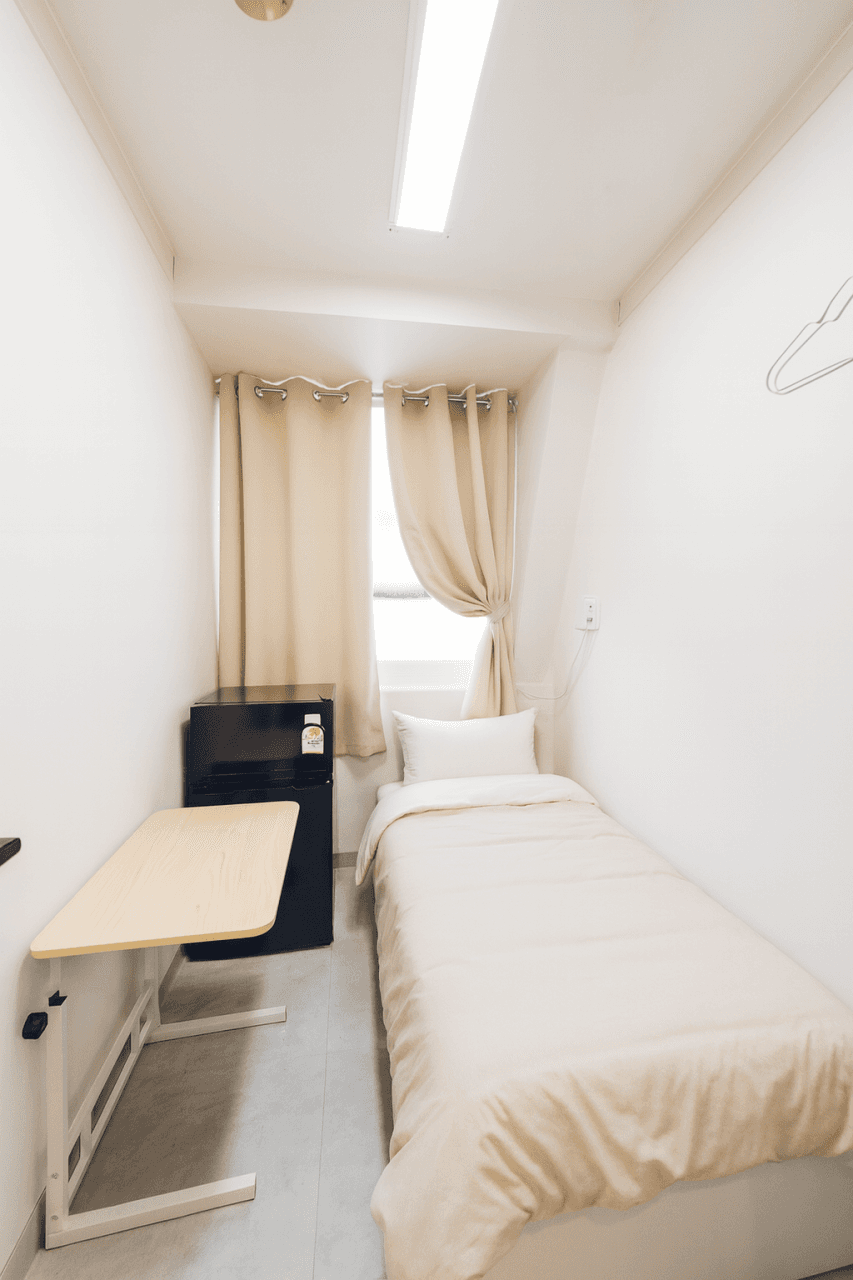 Premium Room (Deposit 100,000 won) — photo 1 of 4
