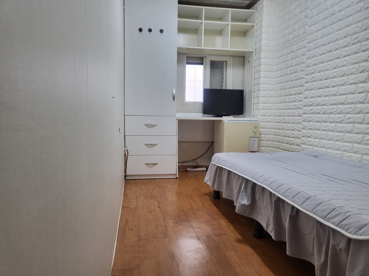 E 고시텔 ( 신길동 ) — photo 2 of 21