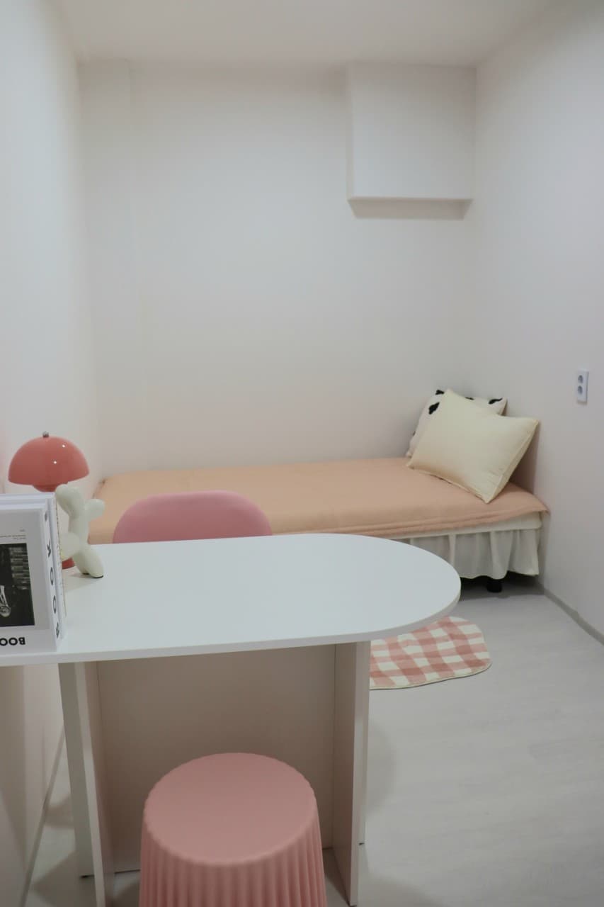 Suite Room (Deposit 50,000 won) — photo 12 of 12