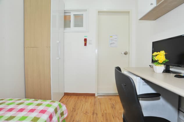 Studio with Exterior Window (Deposit 100,000 Won) — photo 2 of 4