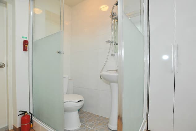 Studio with Exterior Window (Deposit 100,000 Won) — photo 4 of 4