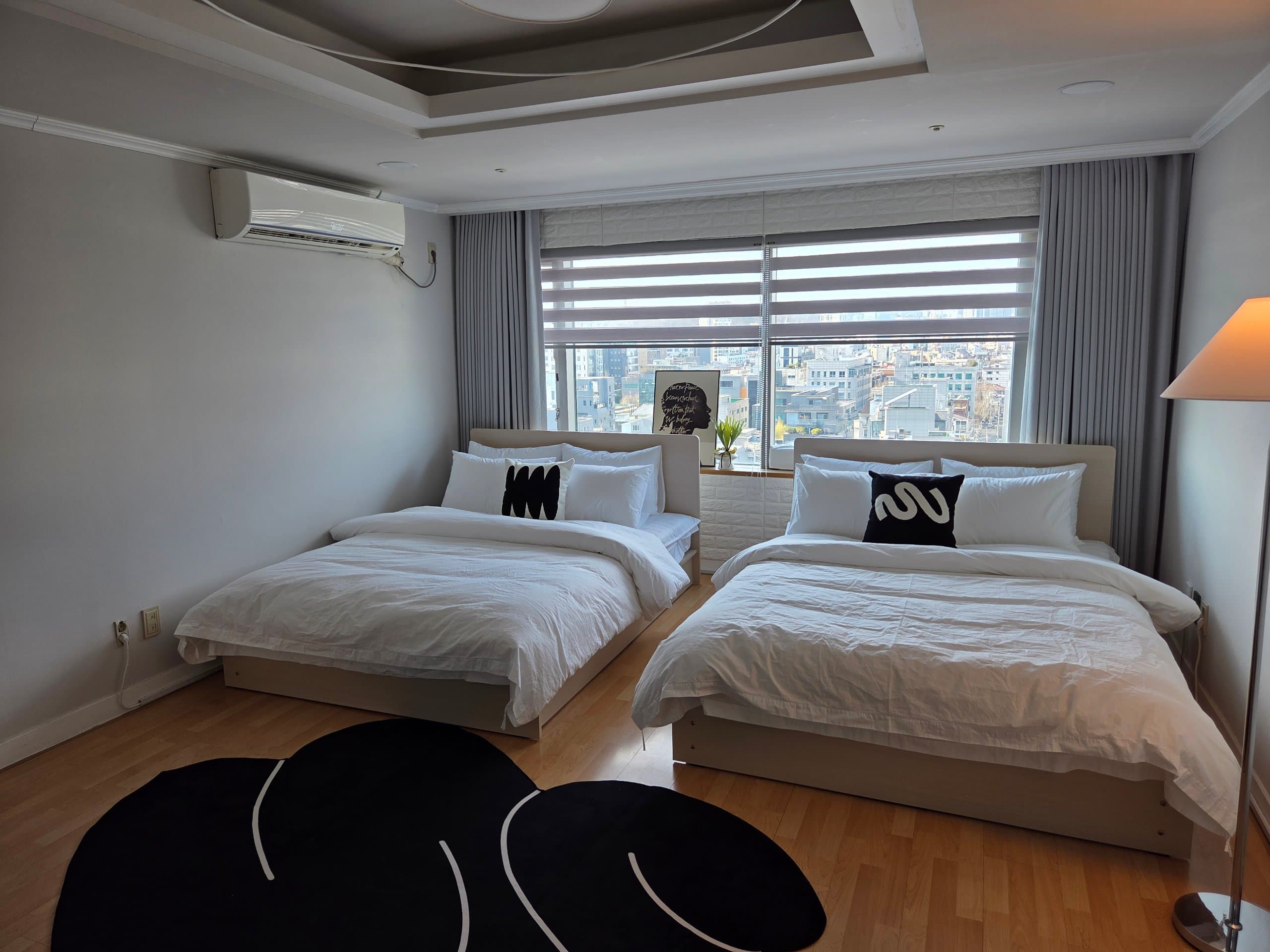 Room1 โ photo 4 of 4