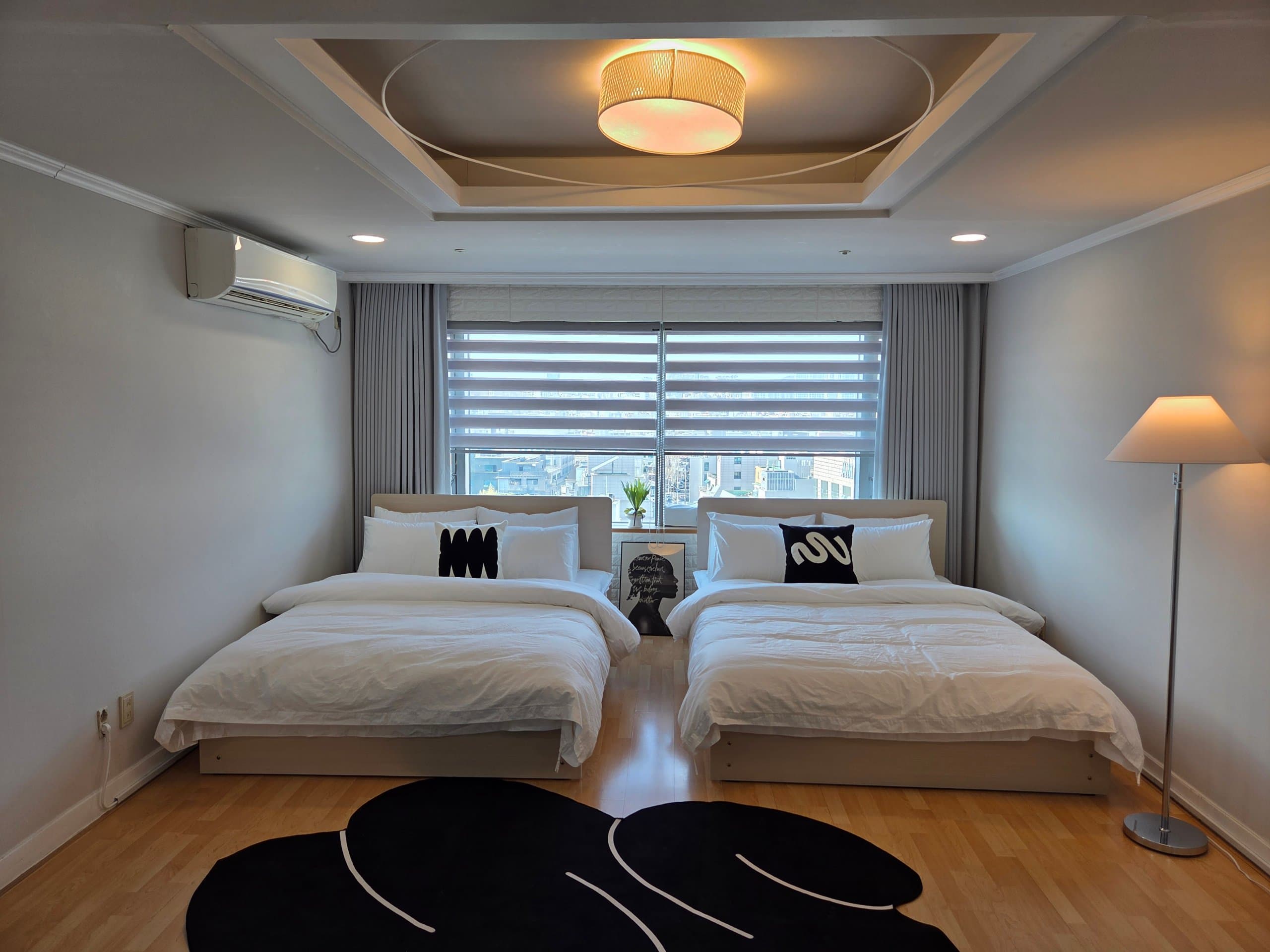 Room1 โ photo 1 of 4