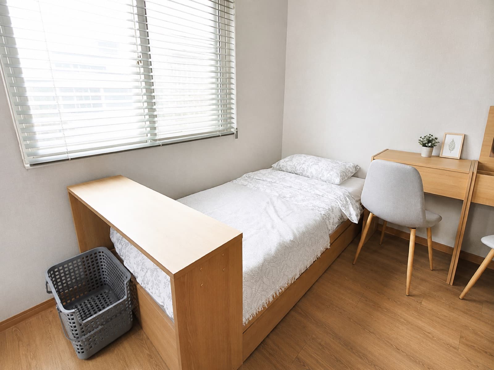 Room D-2 (1 bed in shared room for 2) — photo 2 of 8