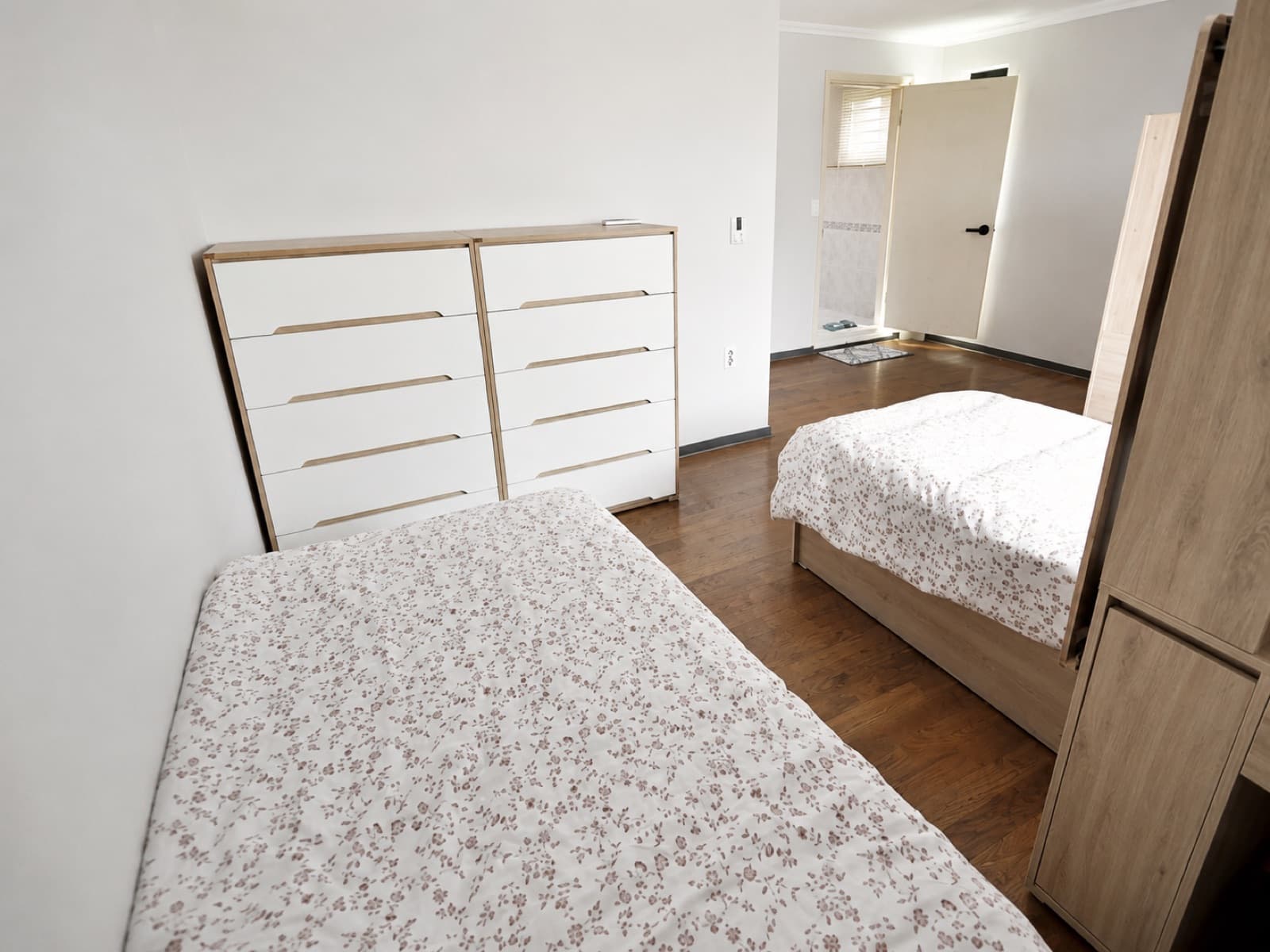 Room I-1 (1 bed in shared room for 2) — photo 2 of 6