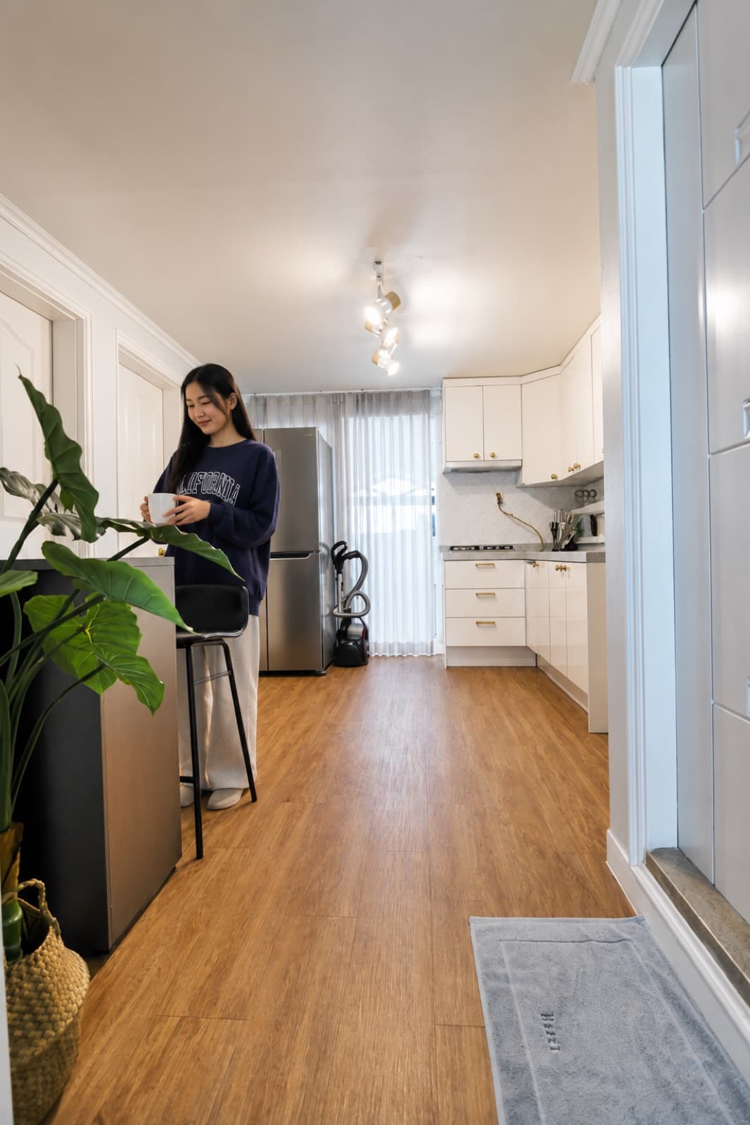 Women-only share house 5 min from Seolleung Station (Gangnam) — photo 2 of 10