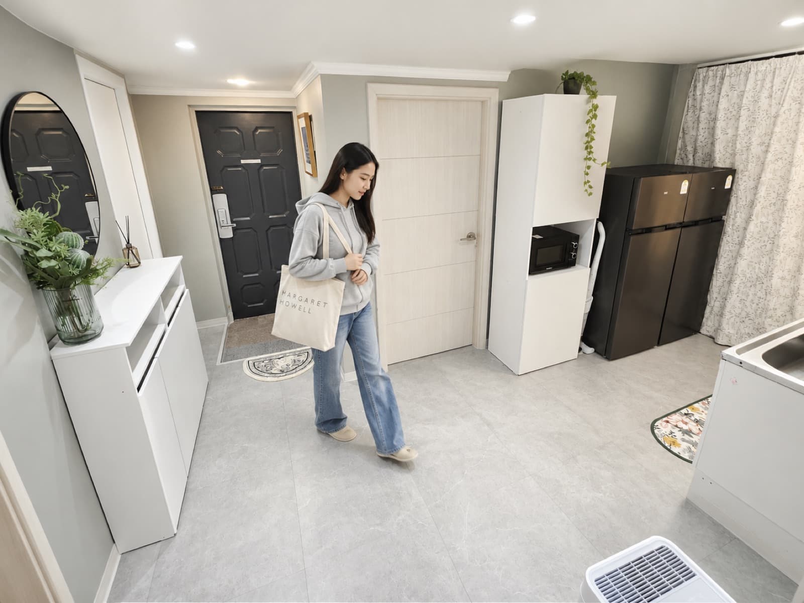 Women-only share house near Hoegi Station (semi-basement unit) — photo 9 of 9