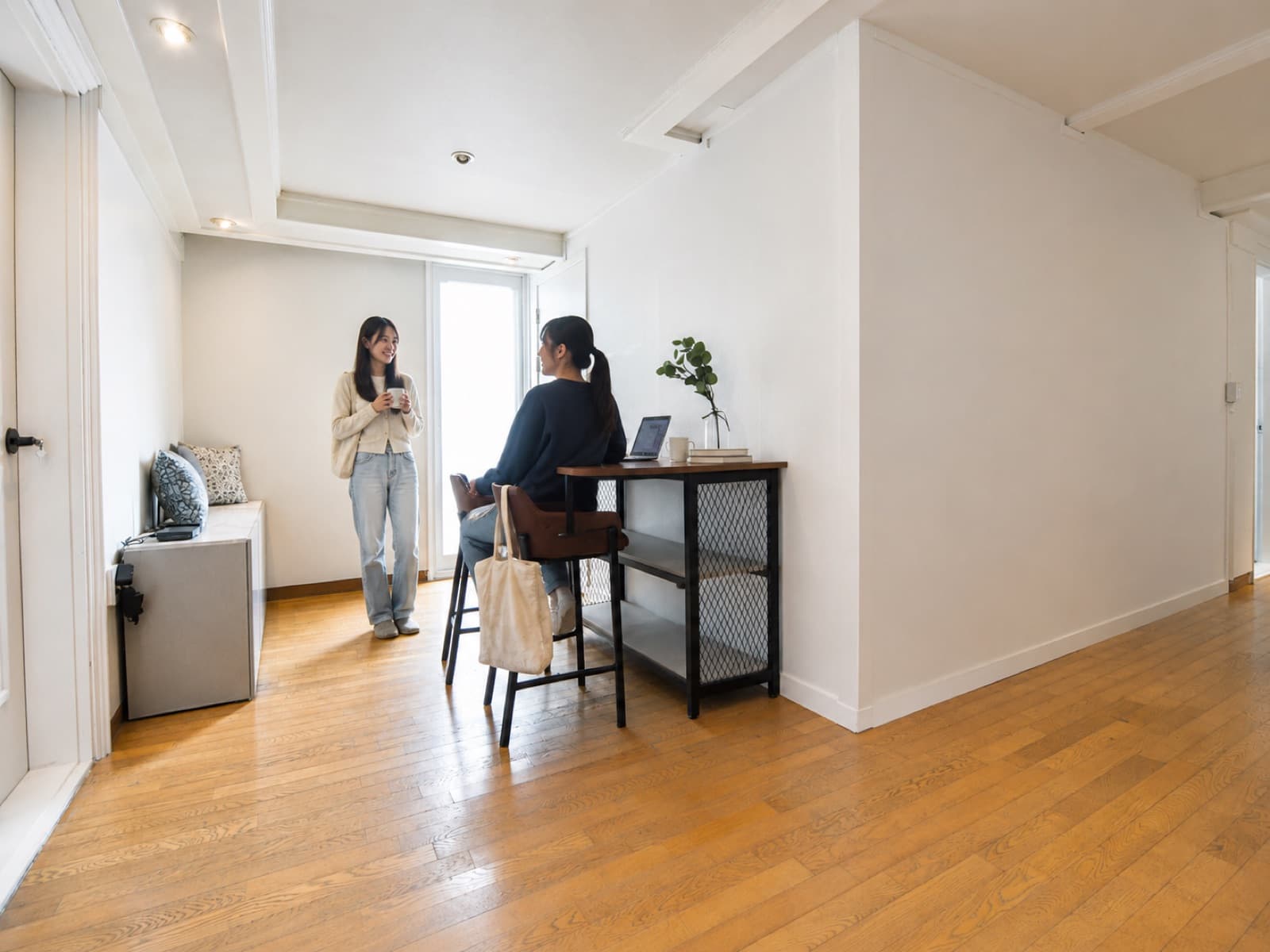 Women-only share house 1 min from Samseong Jungang Station (Gangnam) — photo 2 of 10