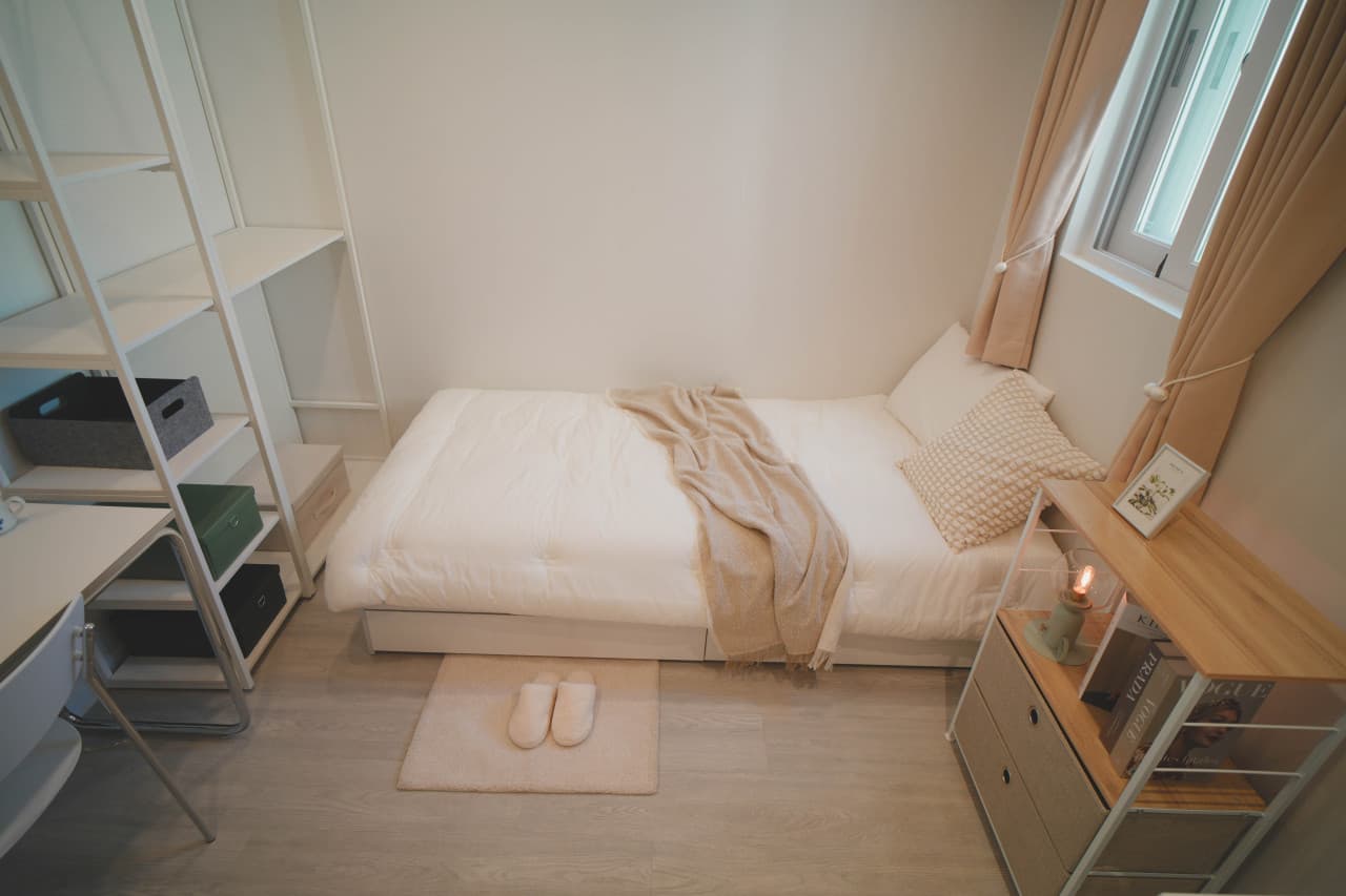 Suite Room (Deposit: 300,000 Won) — photo 1 of 7