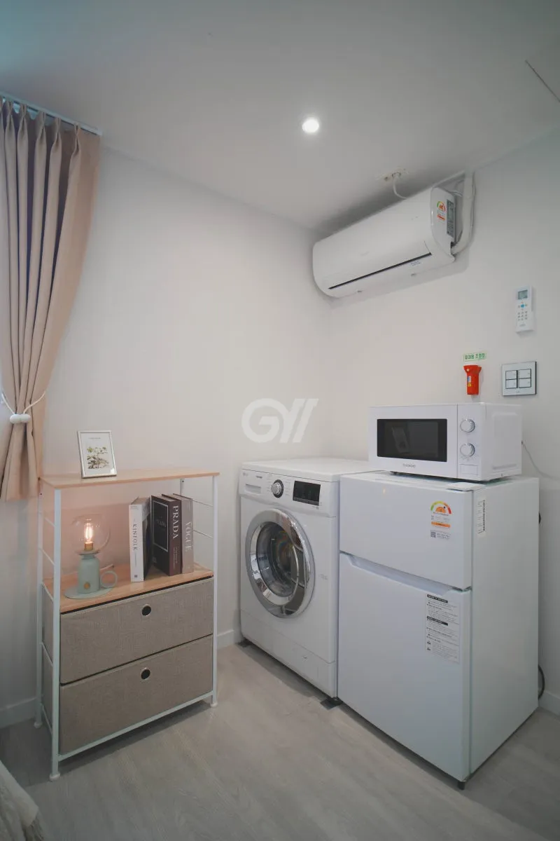 Suite Room (Deposit: 300,000 Won) — photo 7 of 7