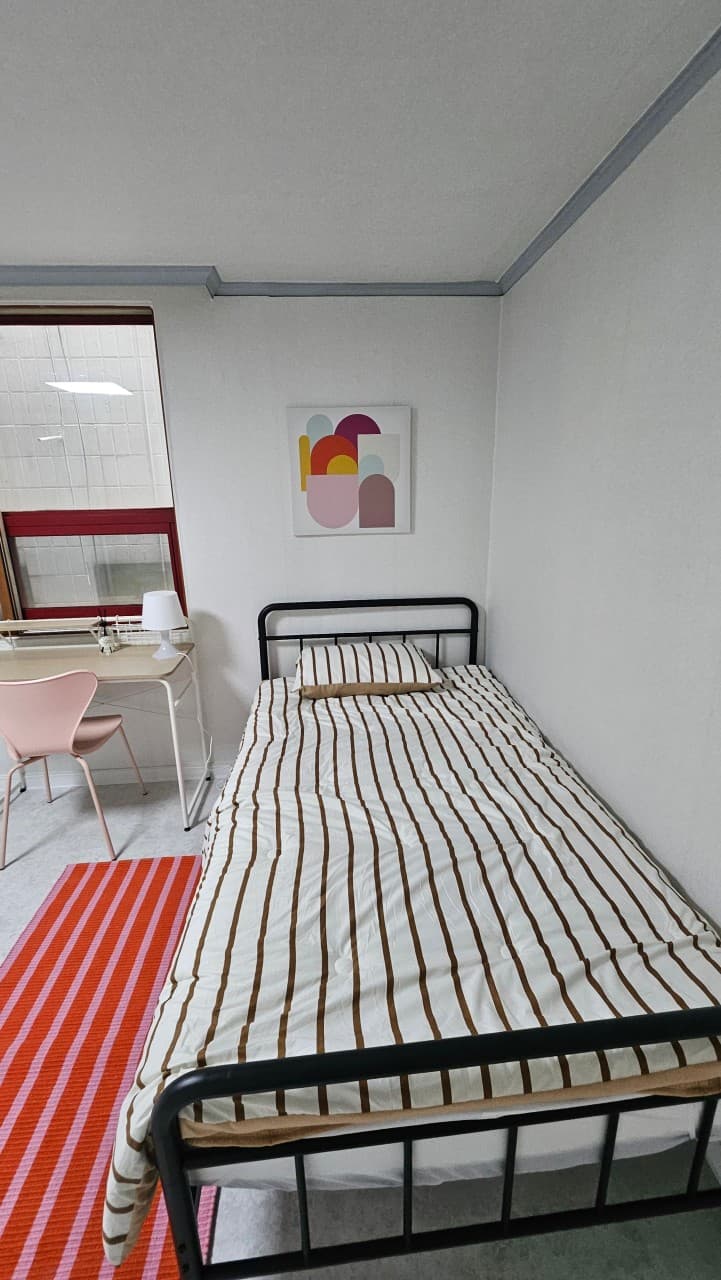 Double Room (Deposit 300,000 won) - Monthly 700,000–750,000 won — photo 21 of 21