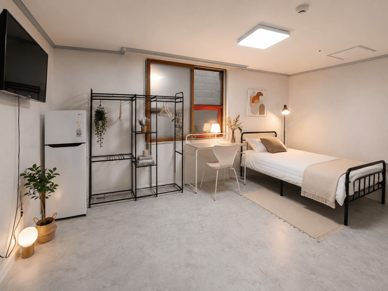 Double Room (Deposit 300,000 won) - Monthly 700,000–750,000 won — photo 2 of 21