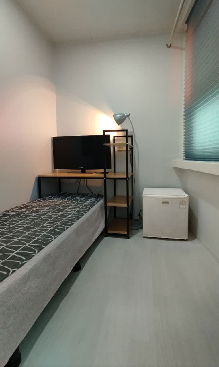 Daum House Deluxe Room 2 (Deposit 30,000 won) — photo 1 of 2