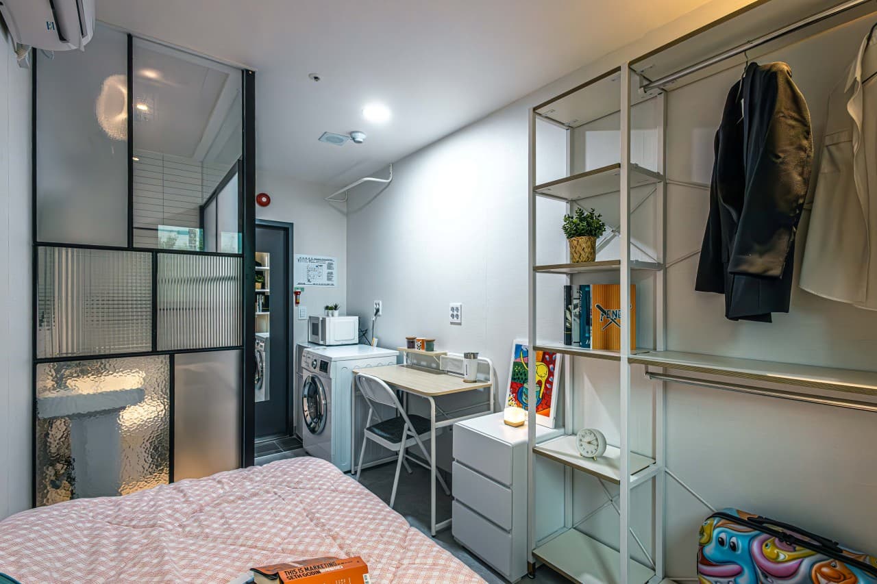 Standard Room (Deposit 200,000 KRW) — photo 6 of 6