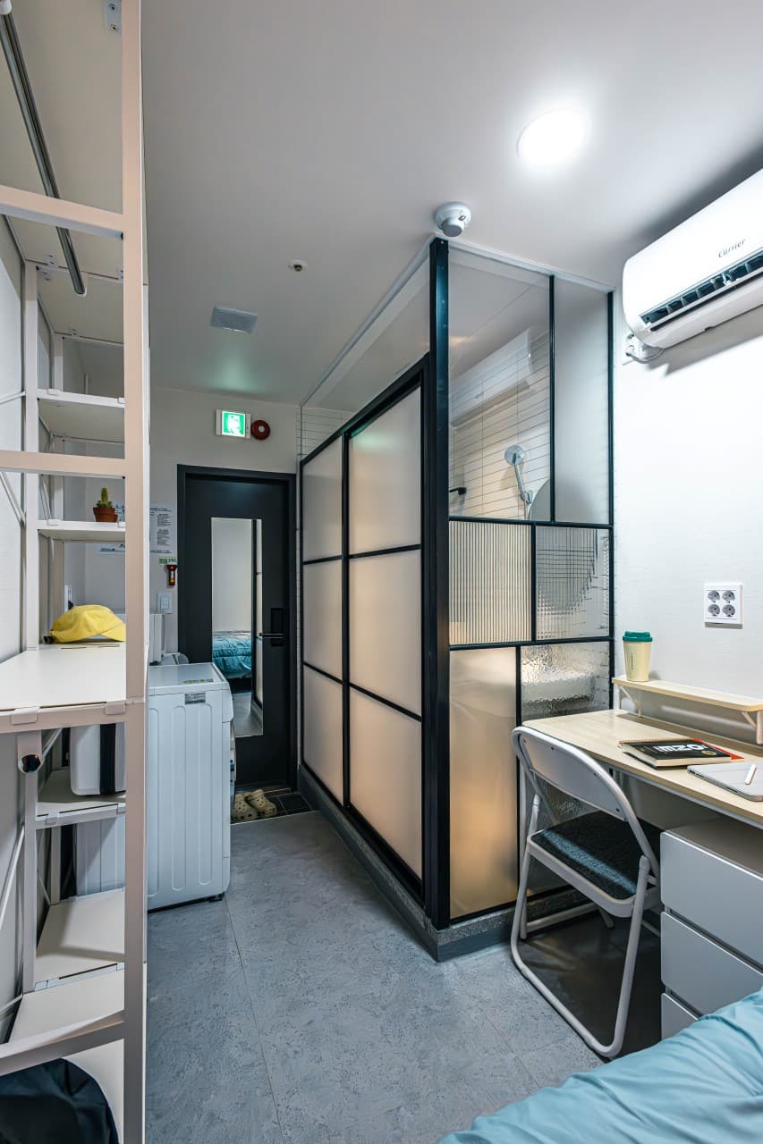 Economy Room (Deposit 200,000 KRW) — photo 1 of 5