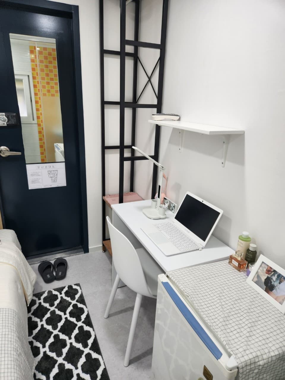 A Deluxe (Deposit 100,000 won) — photo 1 of 6