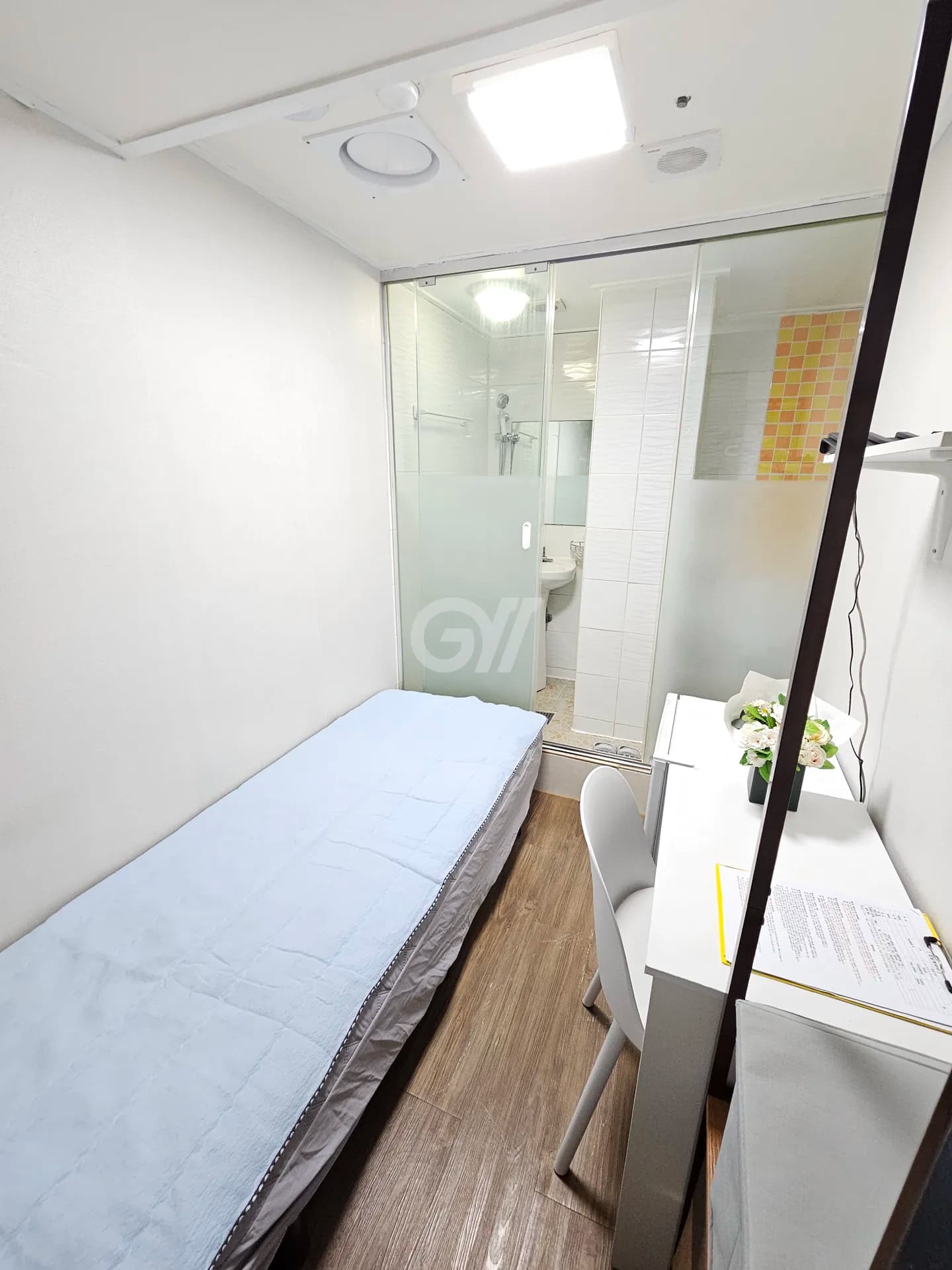 A Standard (Deposit 100,000 won) — photo 3 of 3