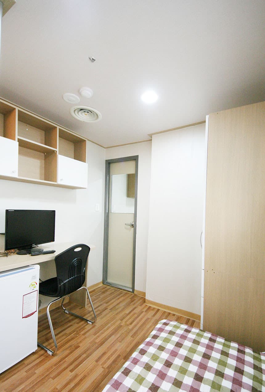 Miniroom — photo 1 of 7