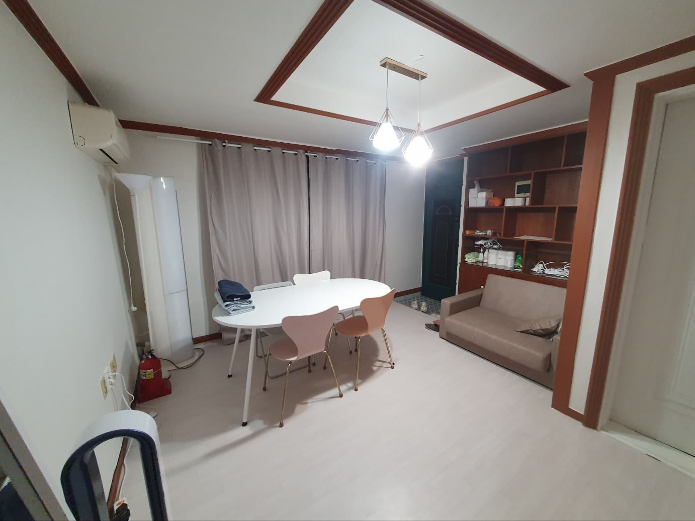 Chungjeongno Station 3 Rooms