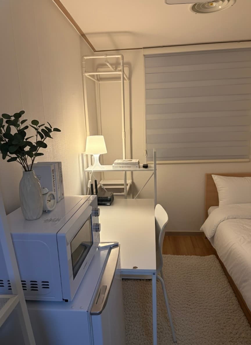Premium Type C (Deposit 200,000 won) — photo 1 of 6