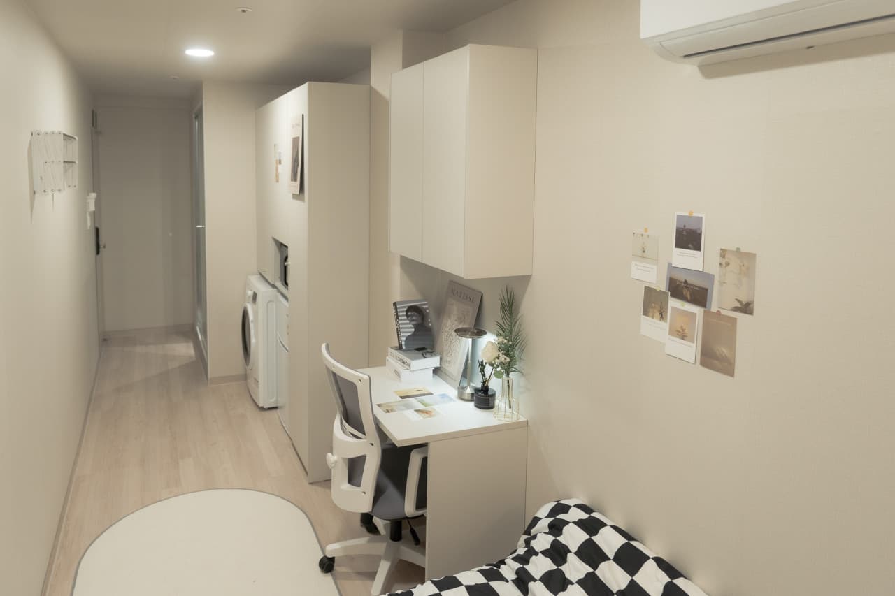 Type A Studio (Deposit 200,000 Won) — photo 2 of 16