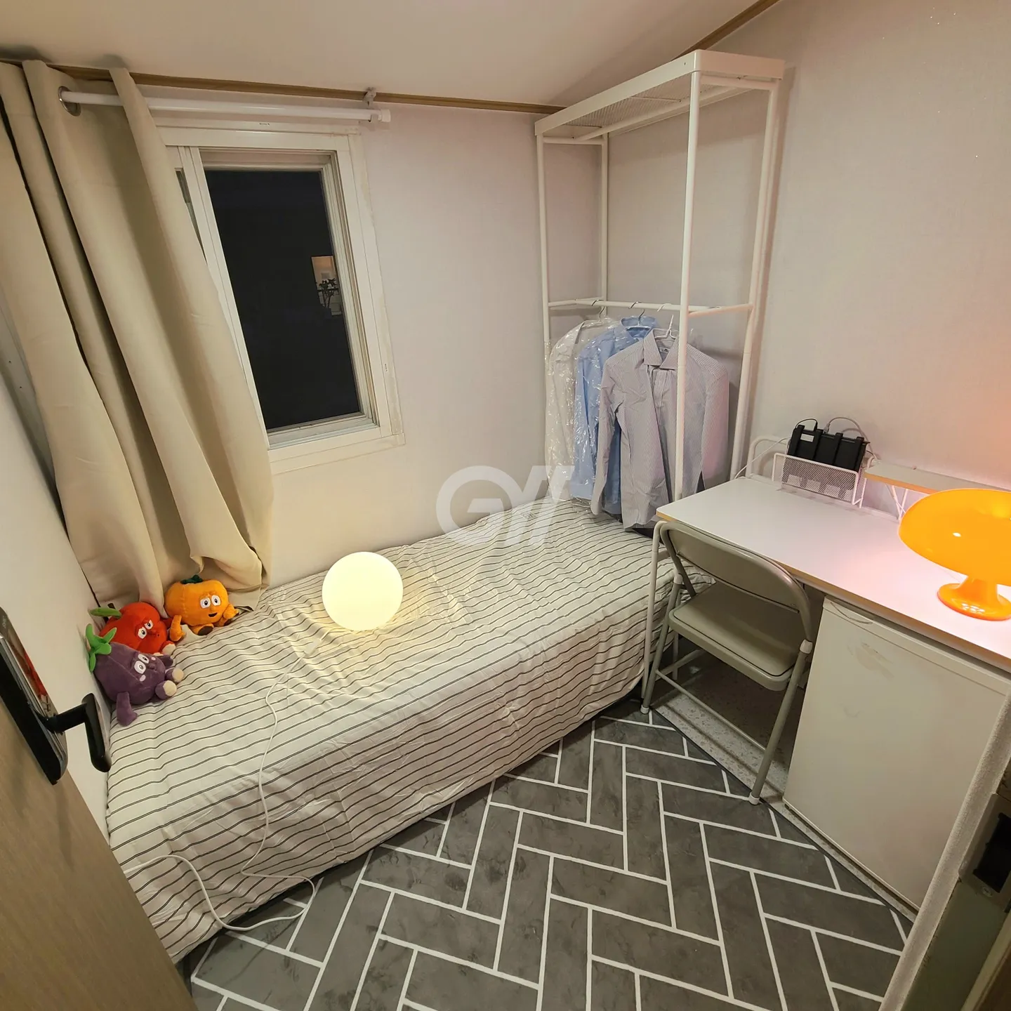 Basic B (Deposit 200,000 Won) — photo 3 of 3