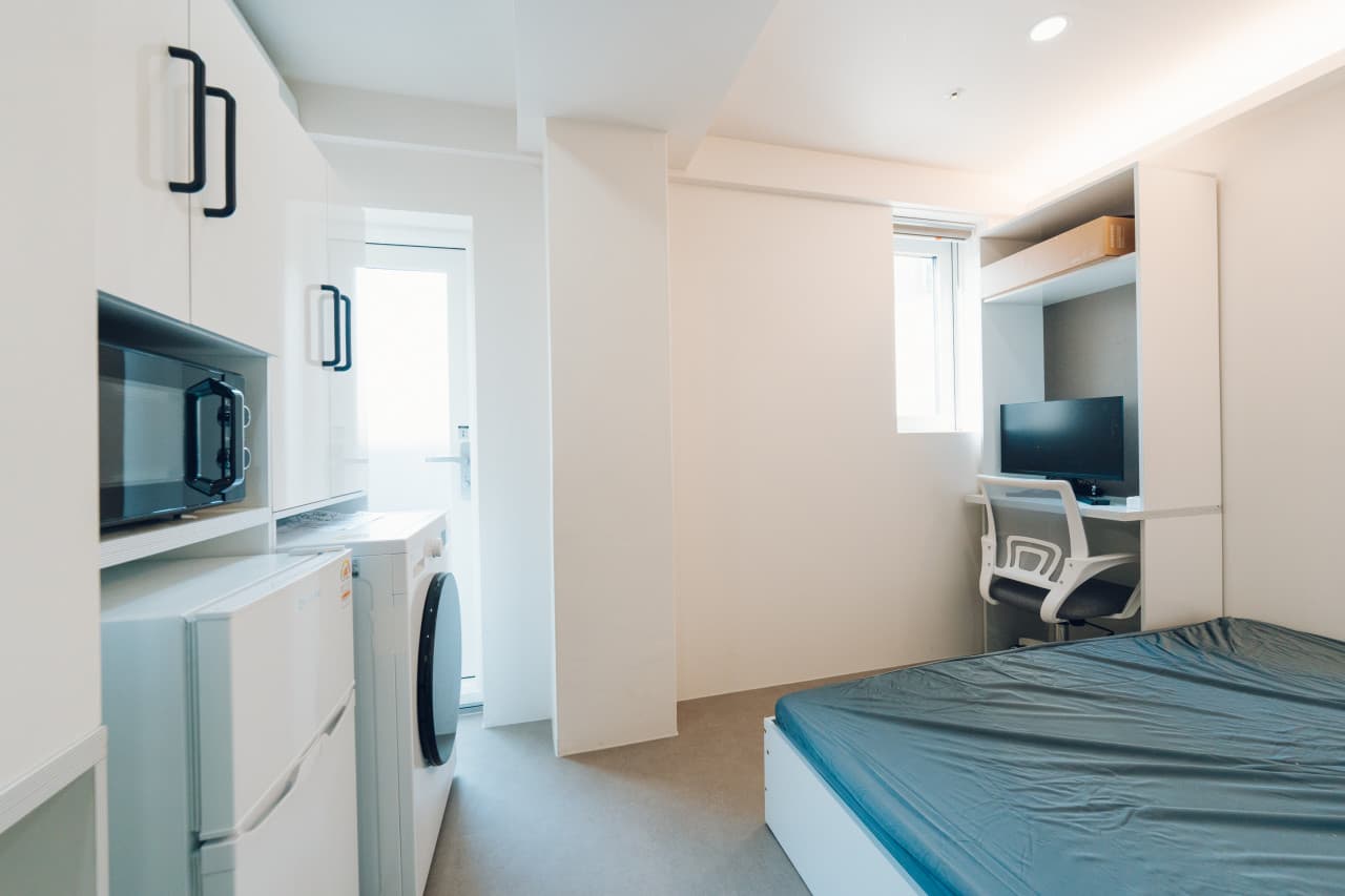 Terrace Room (Deposit: 200,000 Won) β photo 1 of 10