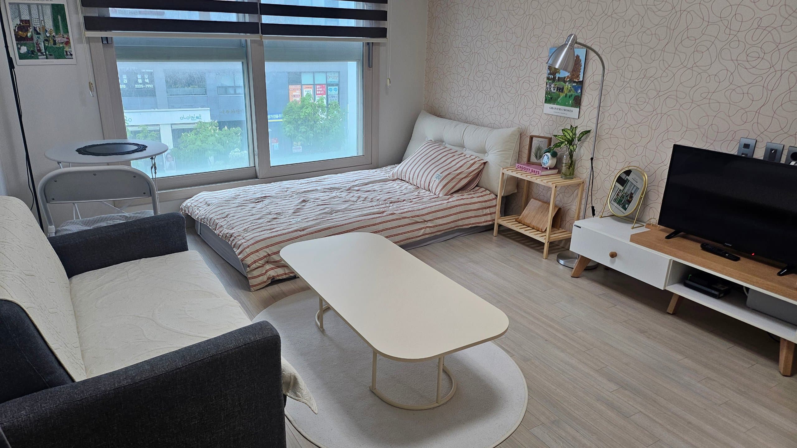 도담동 오피스텔 — photo 2 of 5