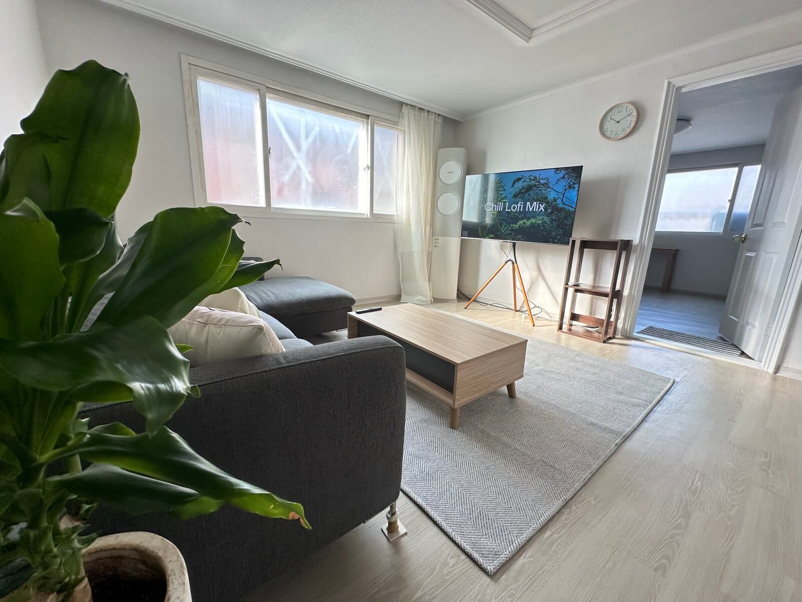 MUAK3 Harmony · 3-bedroom share house near Inwangsan trail, quiet Muak neighborhood (Hongje Stn)
