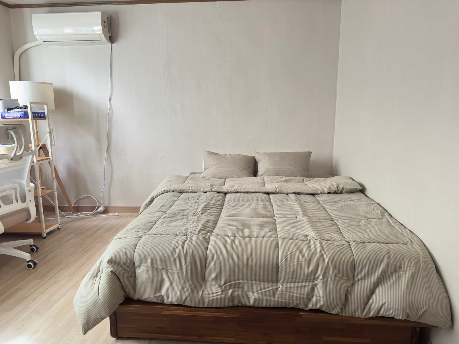 MUAK1 Hideout · Whole-house 2-bedroom rental, 3 min to Muakjae Stn
