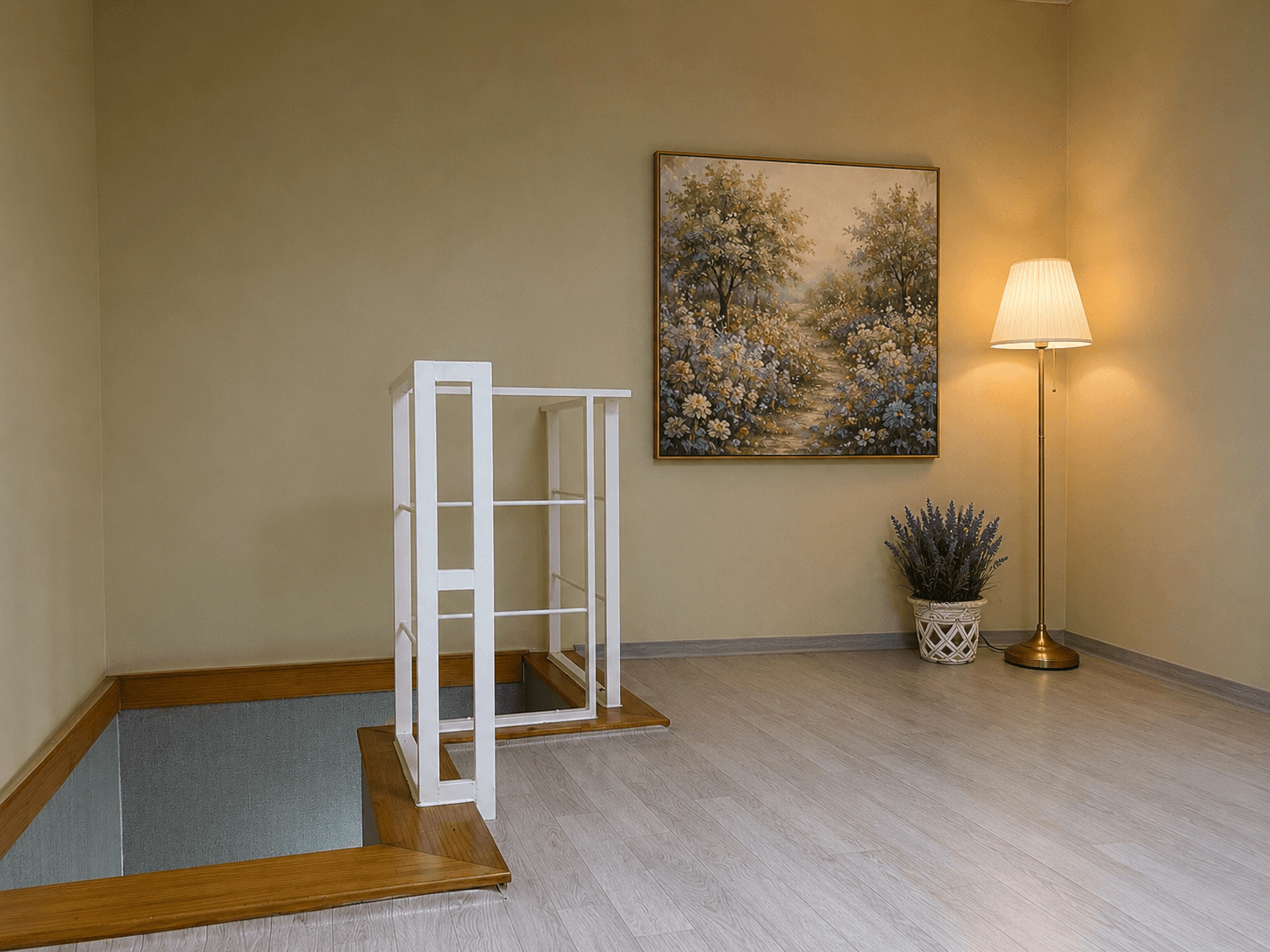 Woncheon Samsung Ajou Extra-Large Loft Studio โ photo 1 of 9