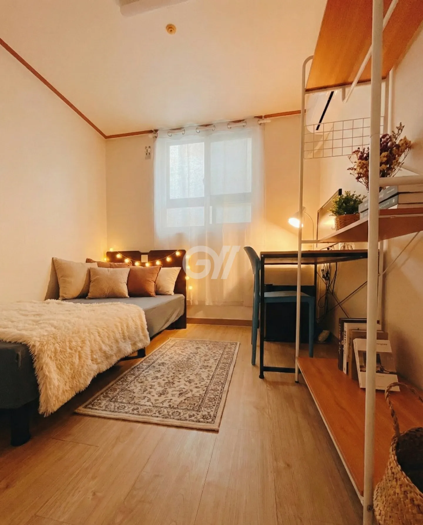 Outside Standard Room (Deposit 100,000 KRW) — photo 8 of 8