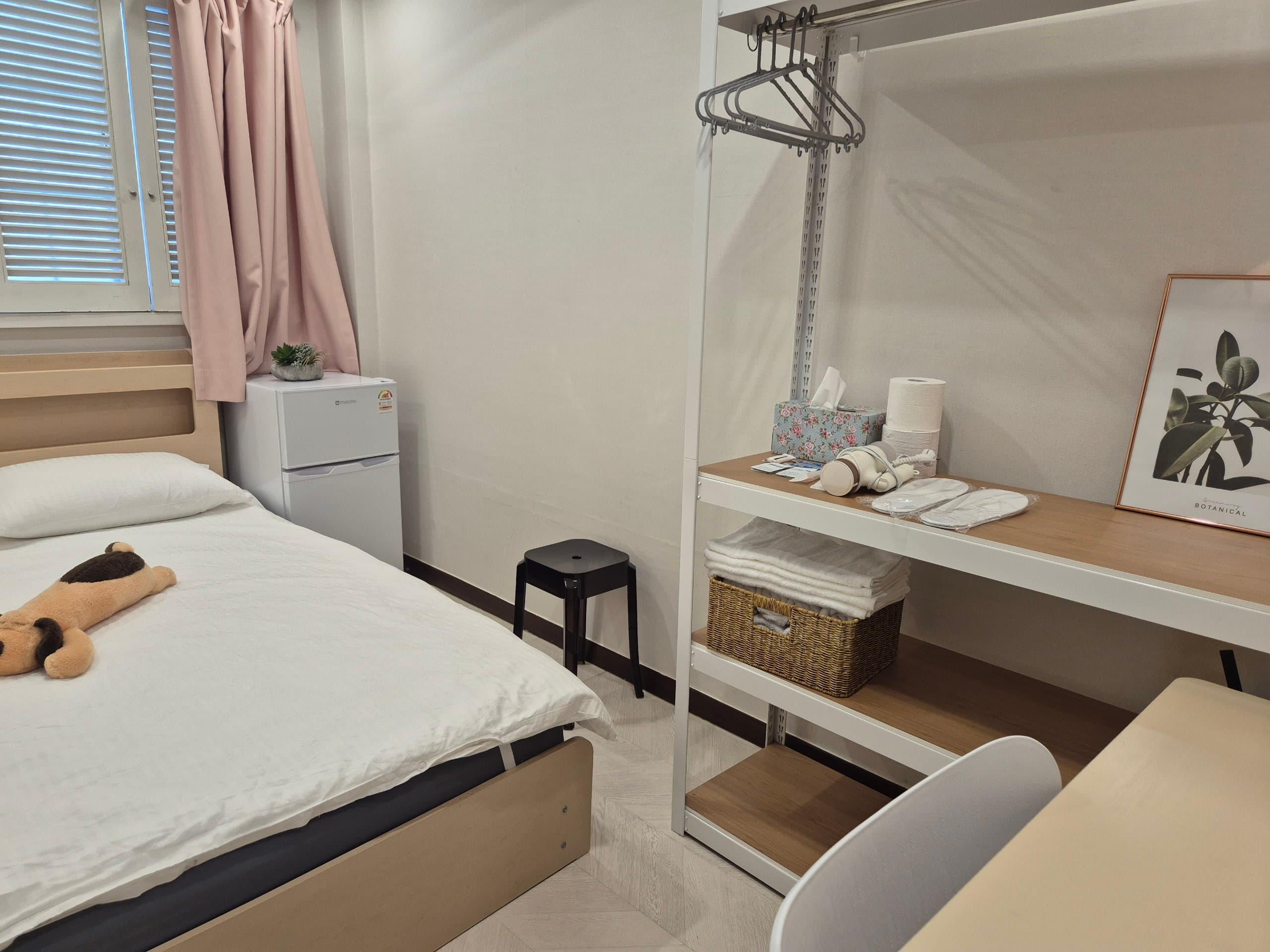 Suite 203 — photo 2 of 4