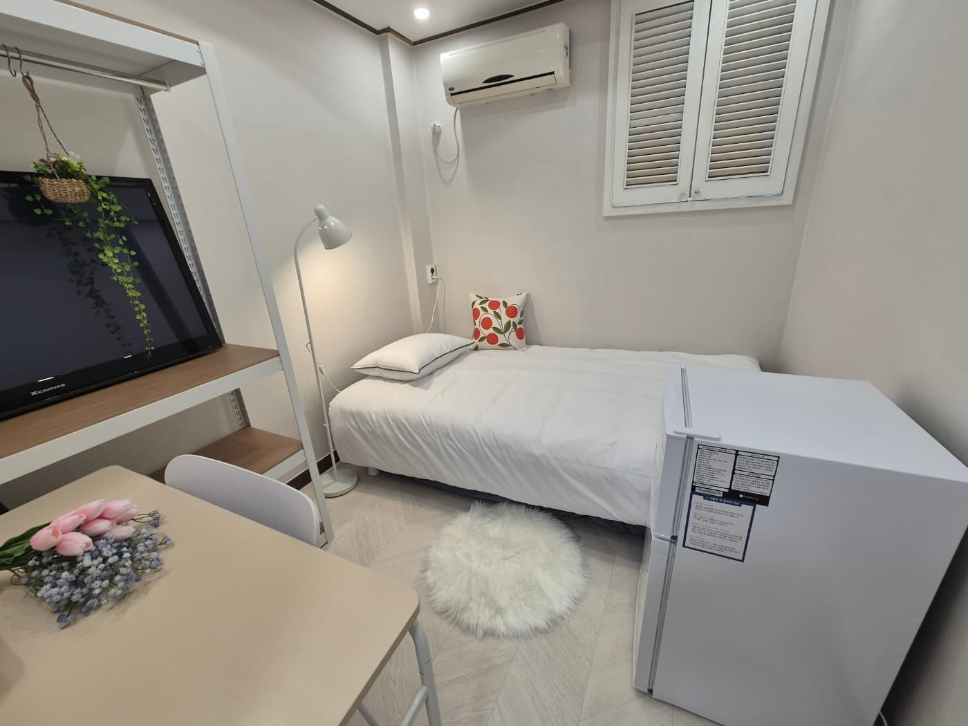 Standard Single Room 304 — photo 1 of 7
