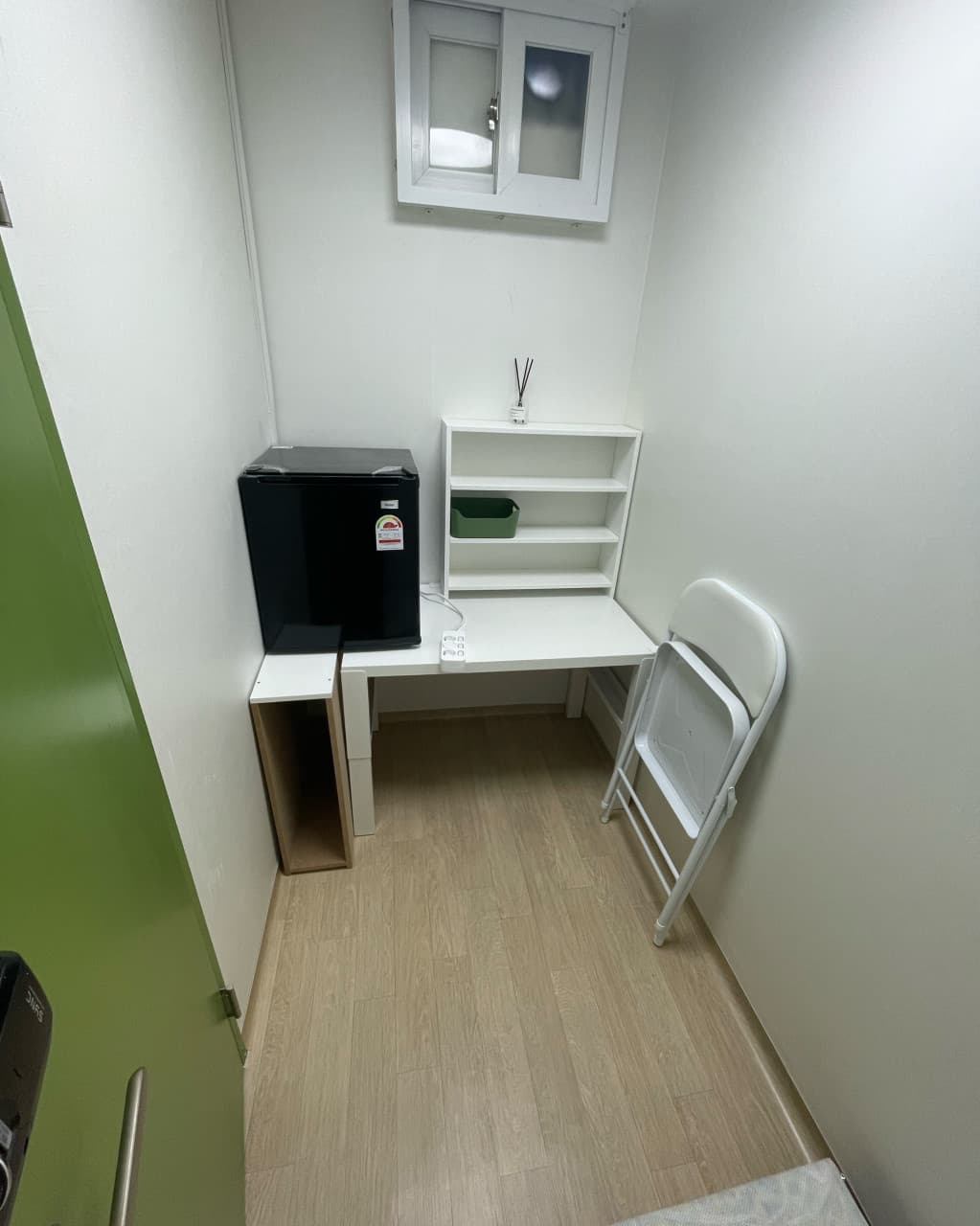 Mini Room (Deposit 100,000 Won) — photo 2 of 2