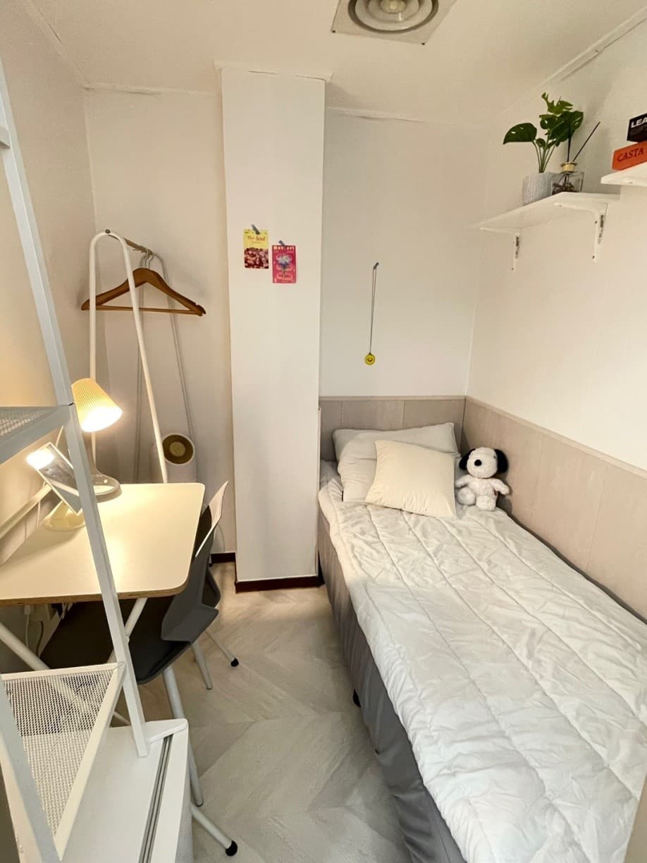 Inner Window Room (Deposit 100,000 Won) — photo 1 of 3