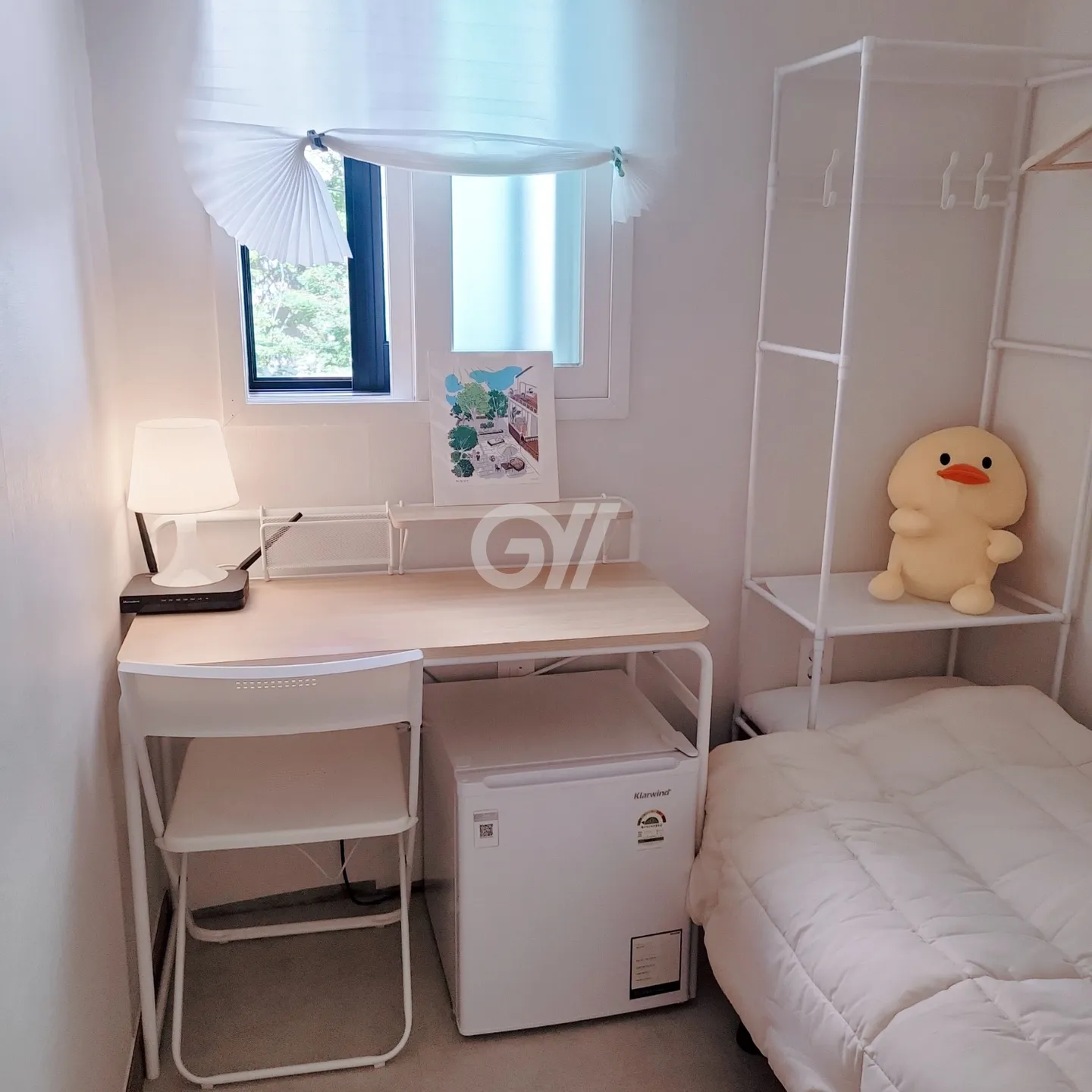 Economy Room 5th Floor (Deposit 200,000 Won) β photo 1 of 2