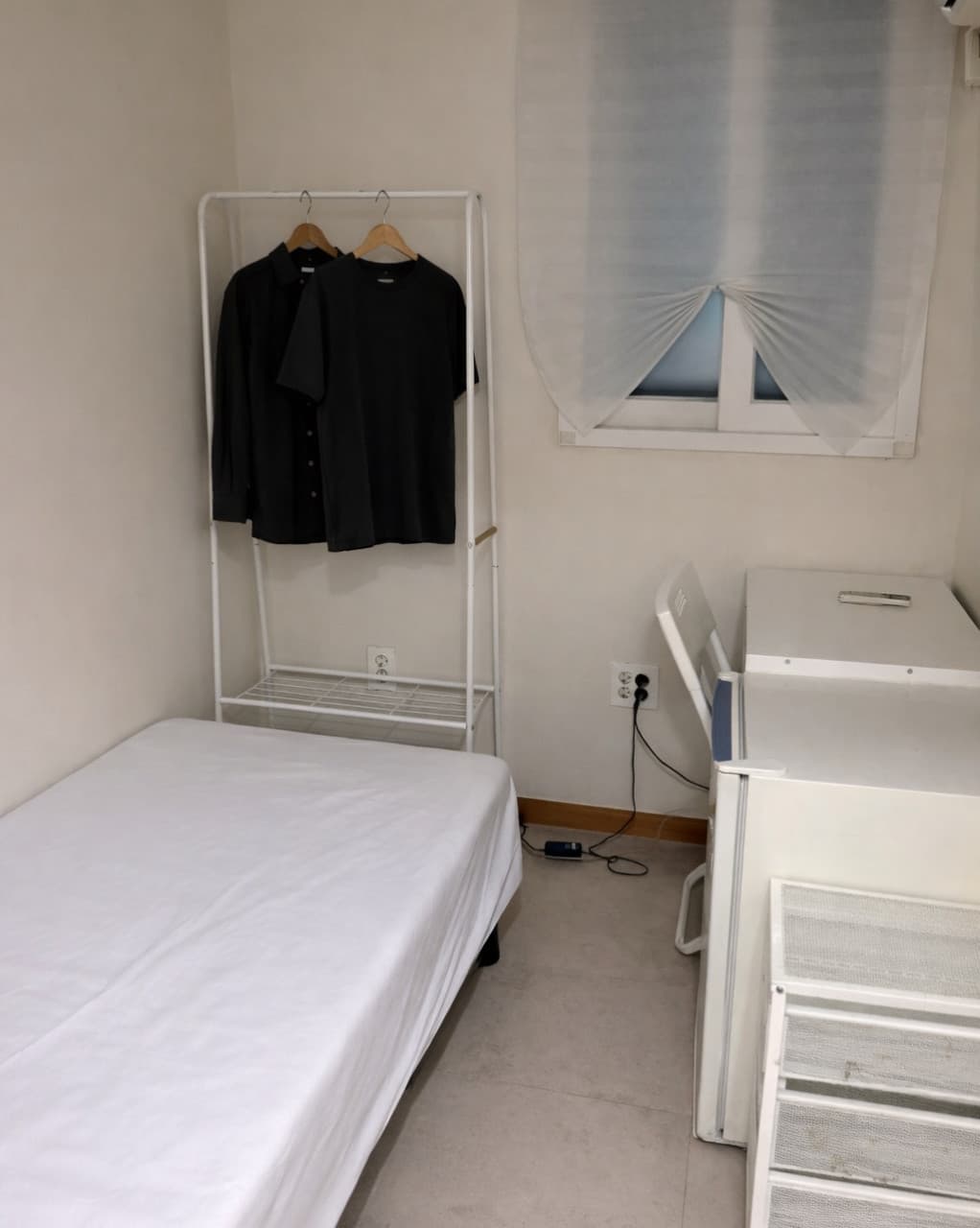 Deluxe 4th Floor (Deposit 200,000 Won) β photo 1 of 3