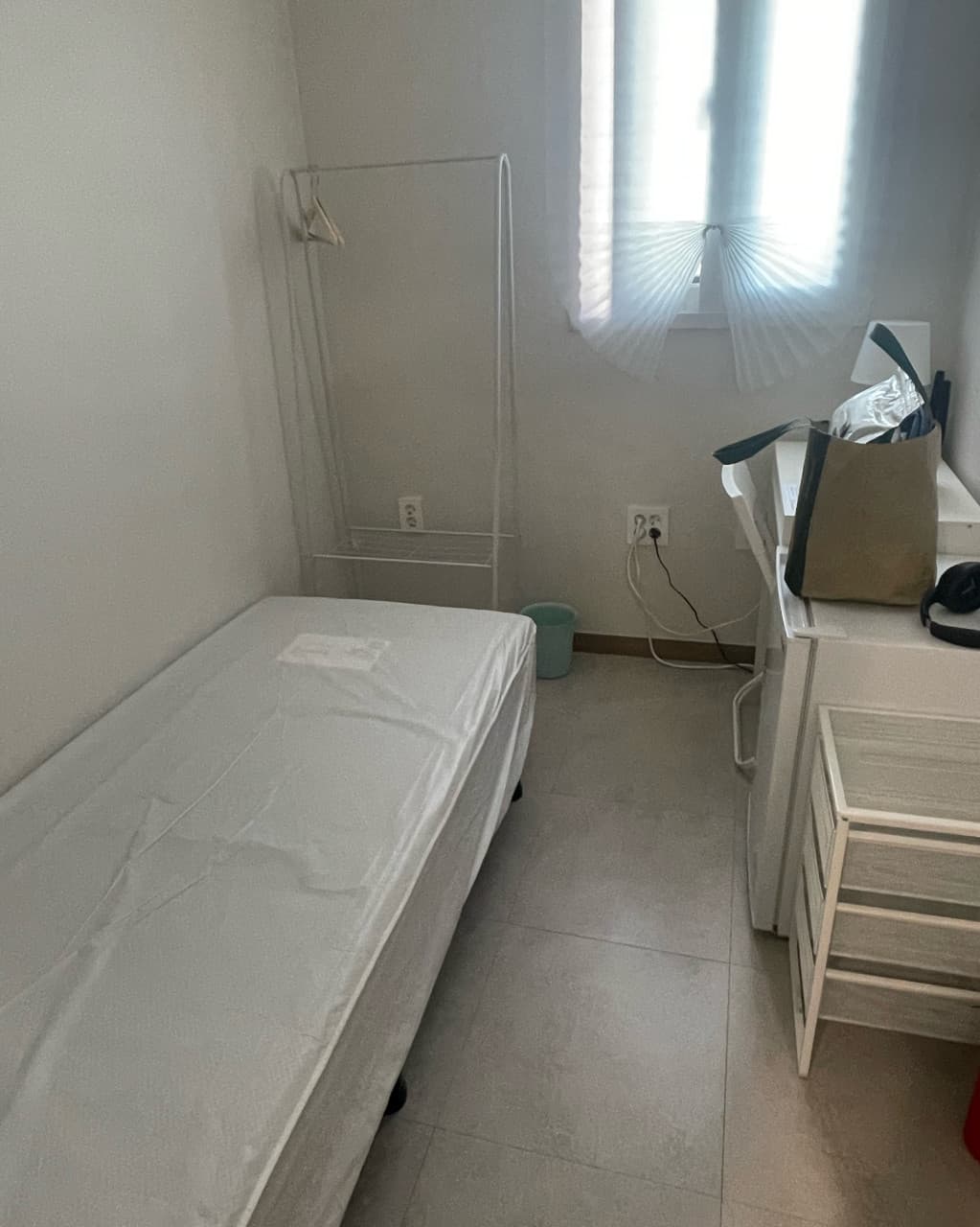 Standard 4th Floor (Deposit 200,000 Won) β photo 2 of 2