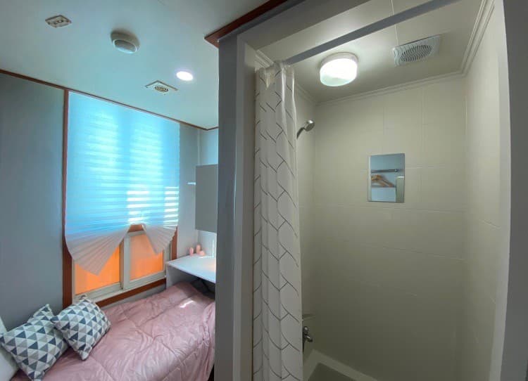 Room A (Deposit: 100,000 won) — photo 2 of 3