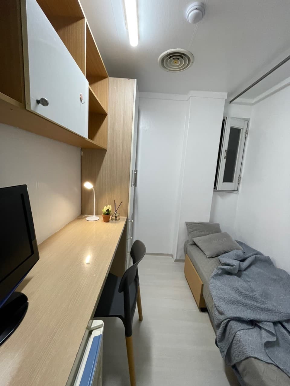 Sillim Multi House Livingtel (Sillim-dong)