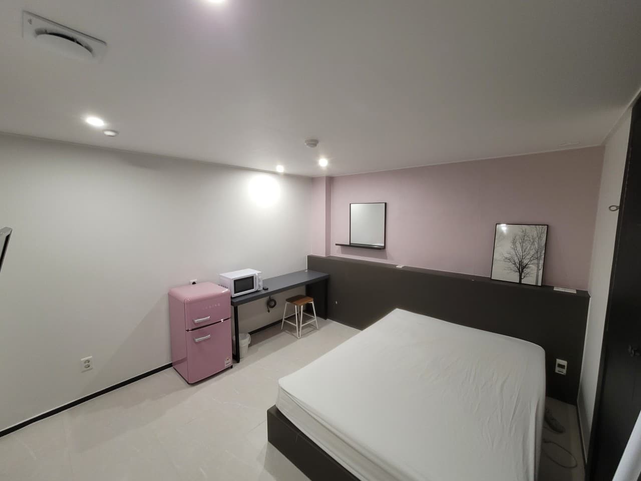스테이히얼 원룸텔 (수원 팔달구) — photo 1 of 24