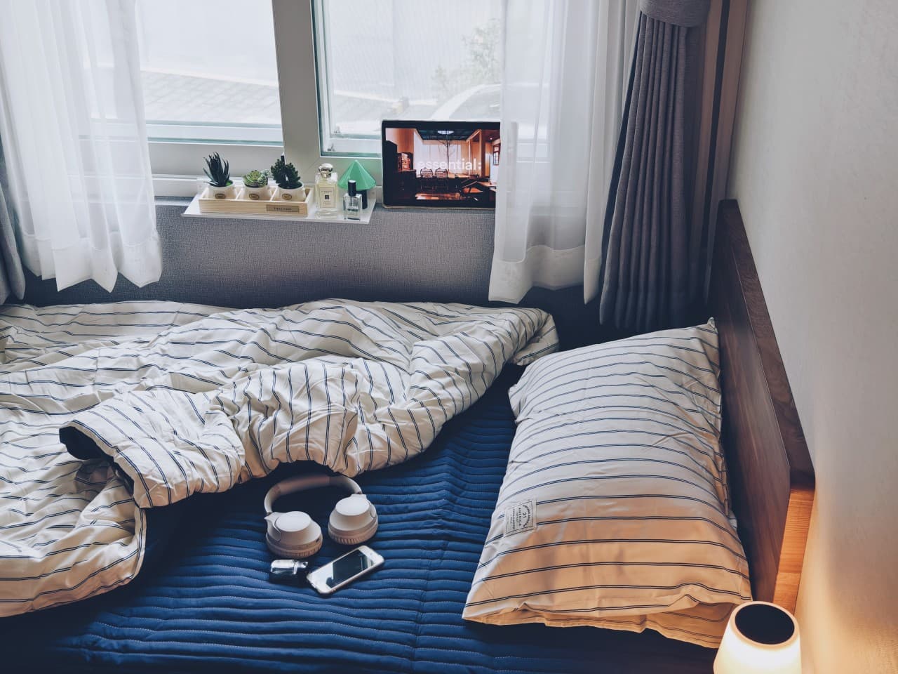 Standard Room (Deposit 300,000 won) — photo 1 of 12