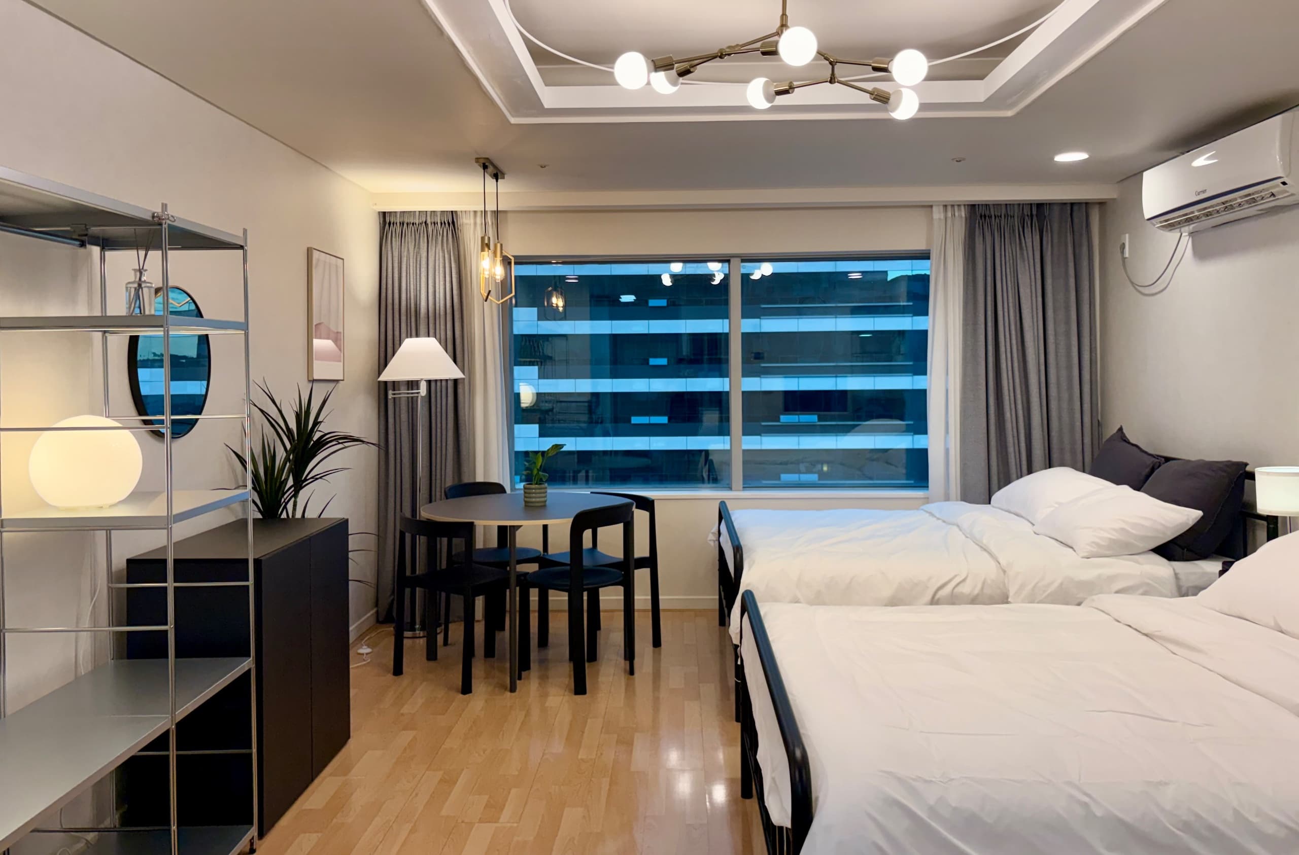 📍Connected to Hongik Univ. Station (Exit 1) | Great Location — photo 2 of 22