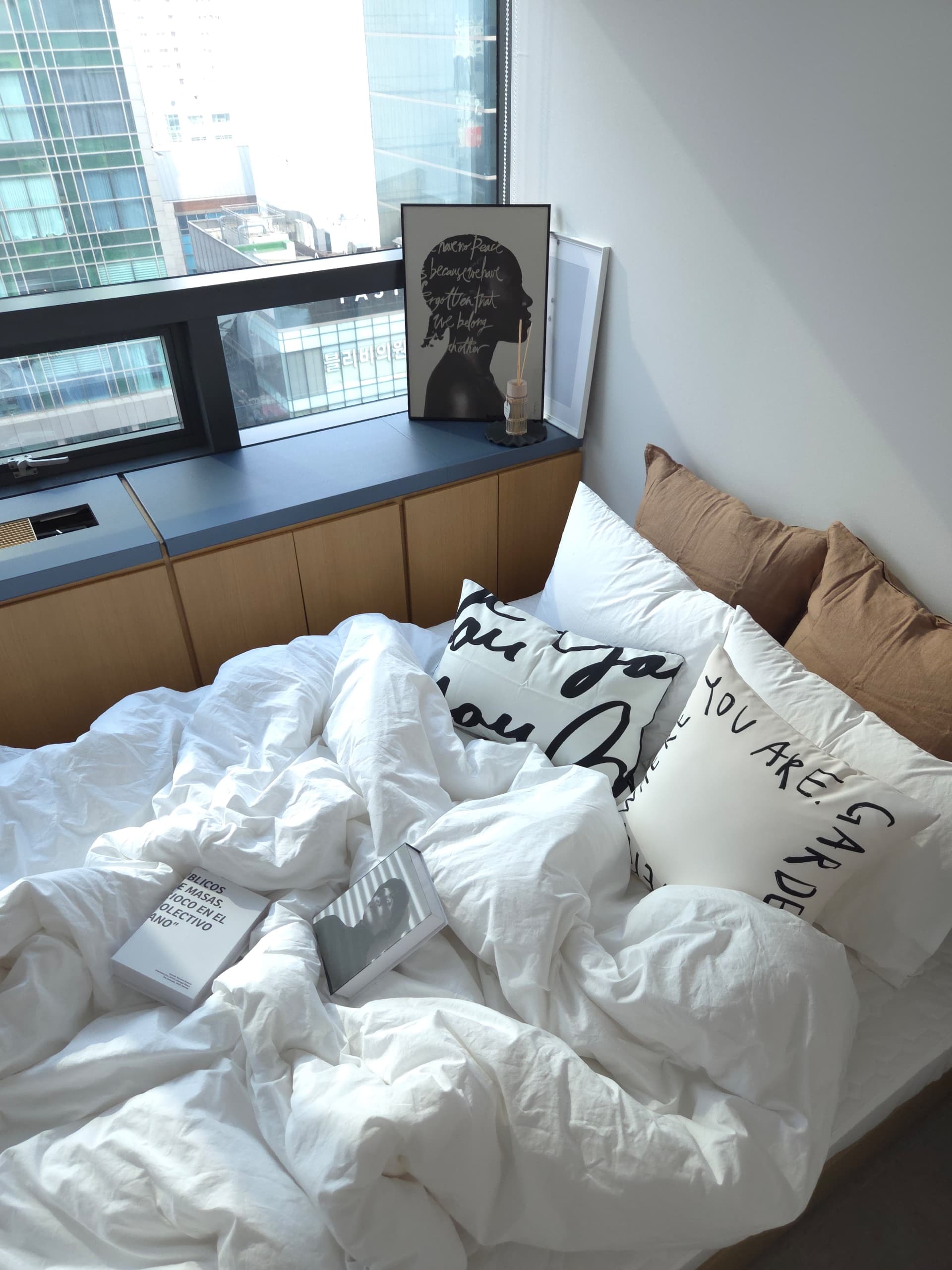 STAY H📍Connected to Hongik Univ. Station (Steps away), City View, 4 Guests — photo 1 of 17