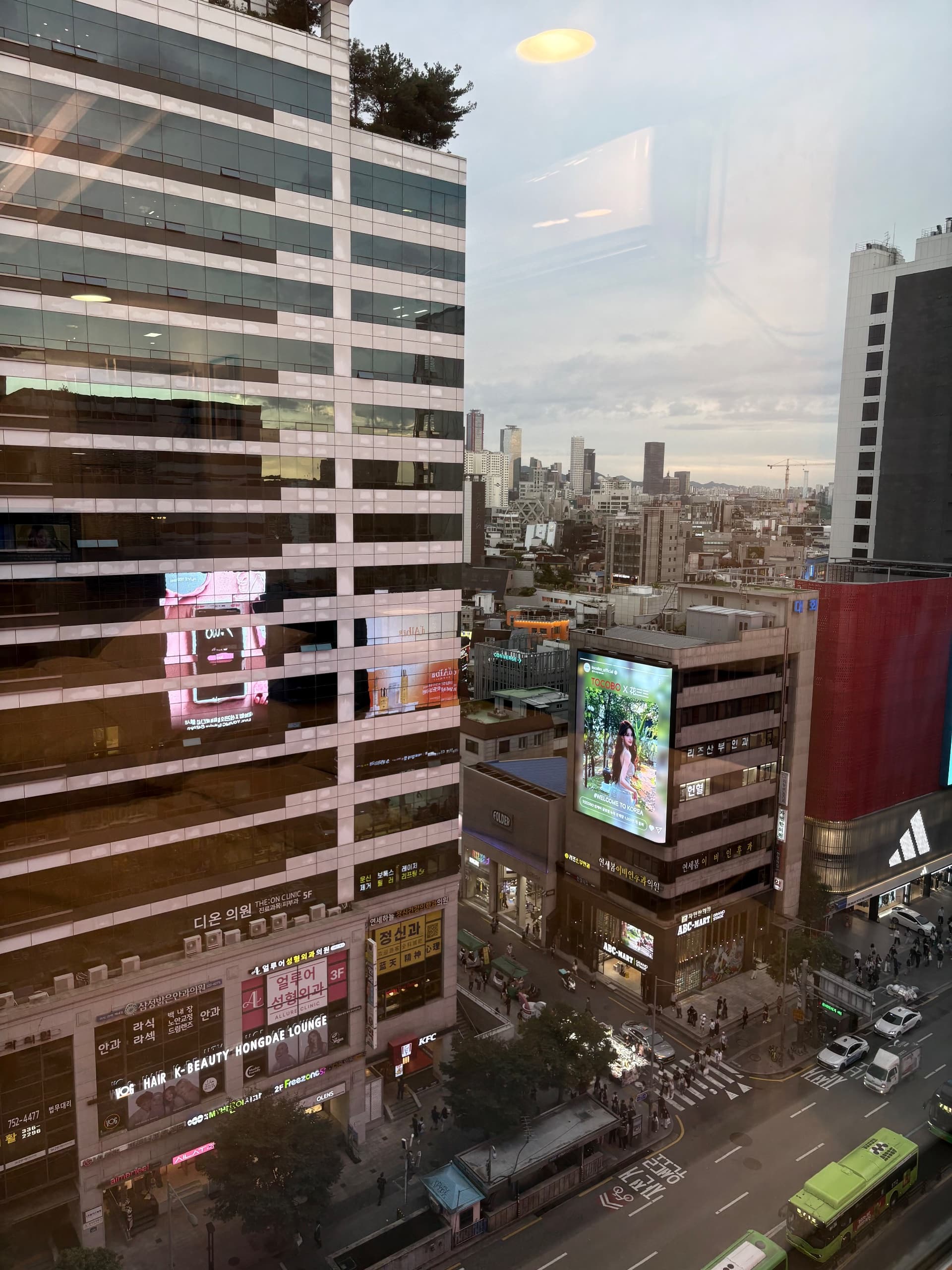 📍Connected to Hongik Univ. Station (Exit 1) | Great Location — photo 22 of 22